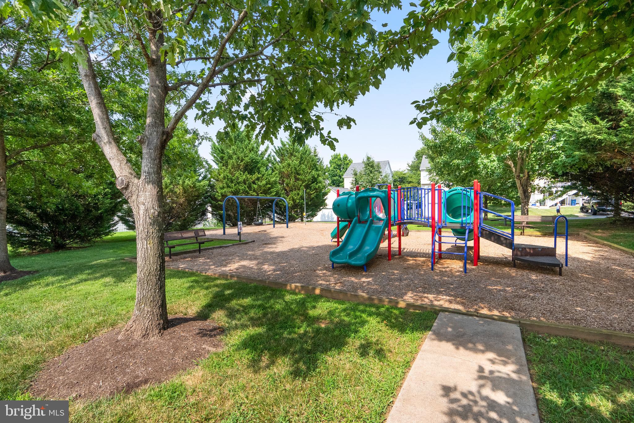 THE VISTAS AT WOODCLIFFE PARK - Residential