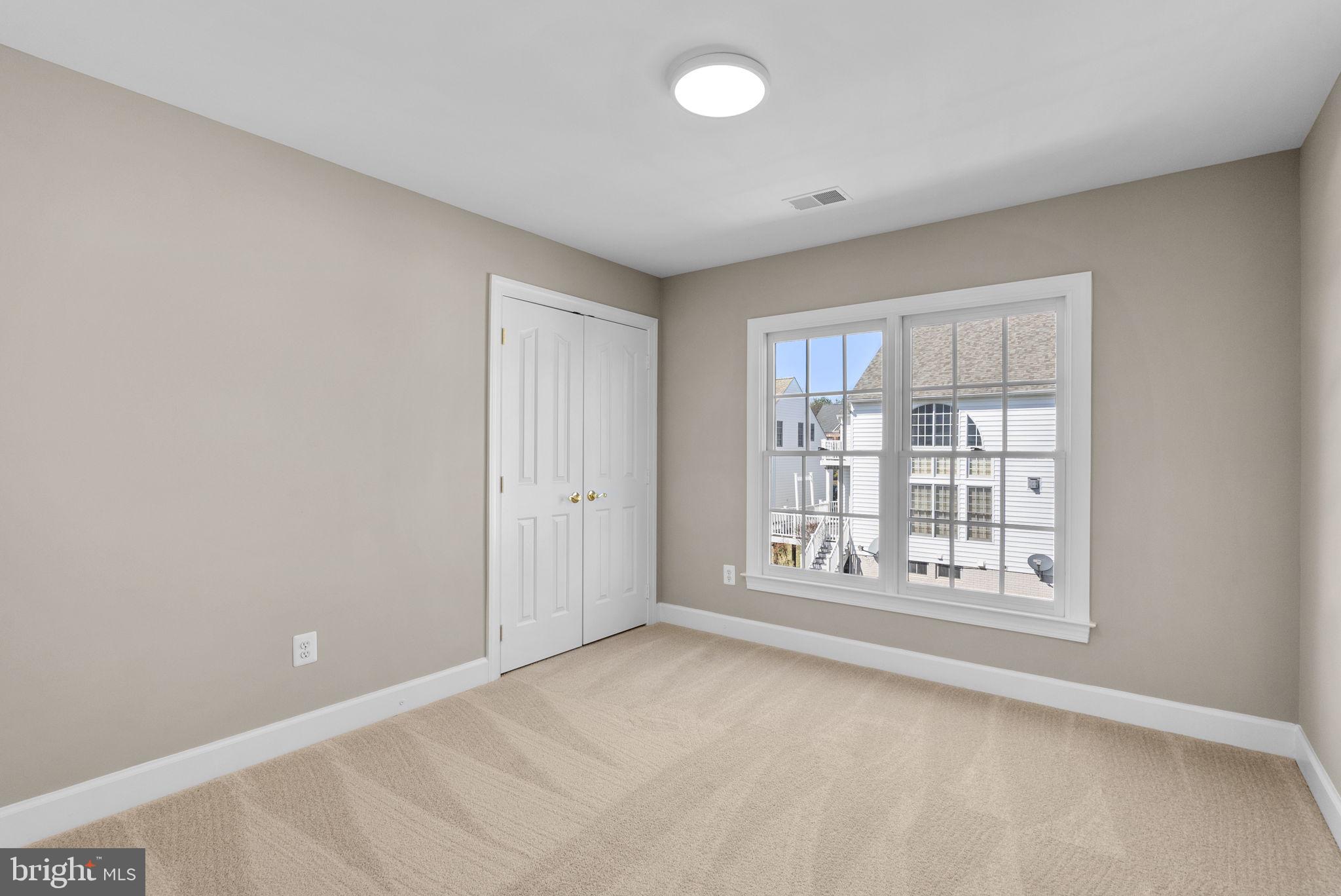 THE VISTAS AT WOODCLIFFE PARK - Residential