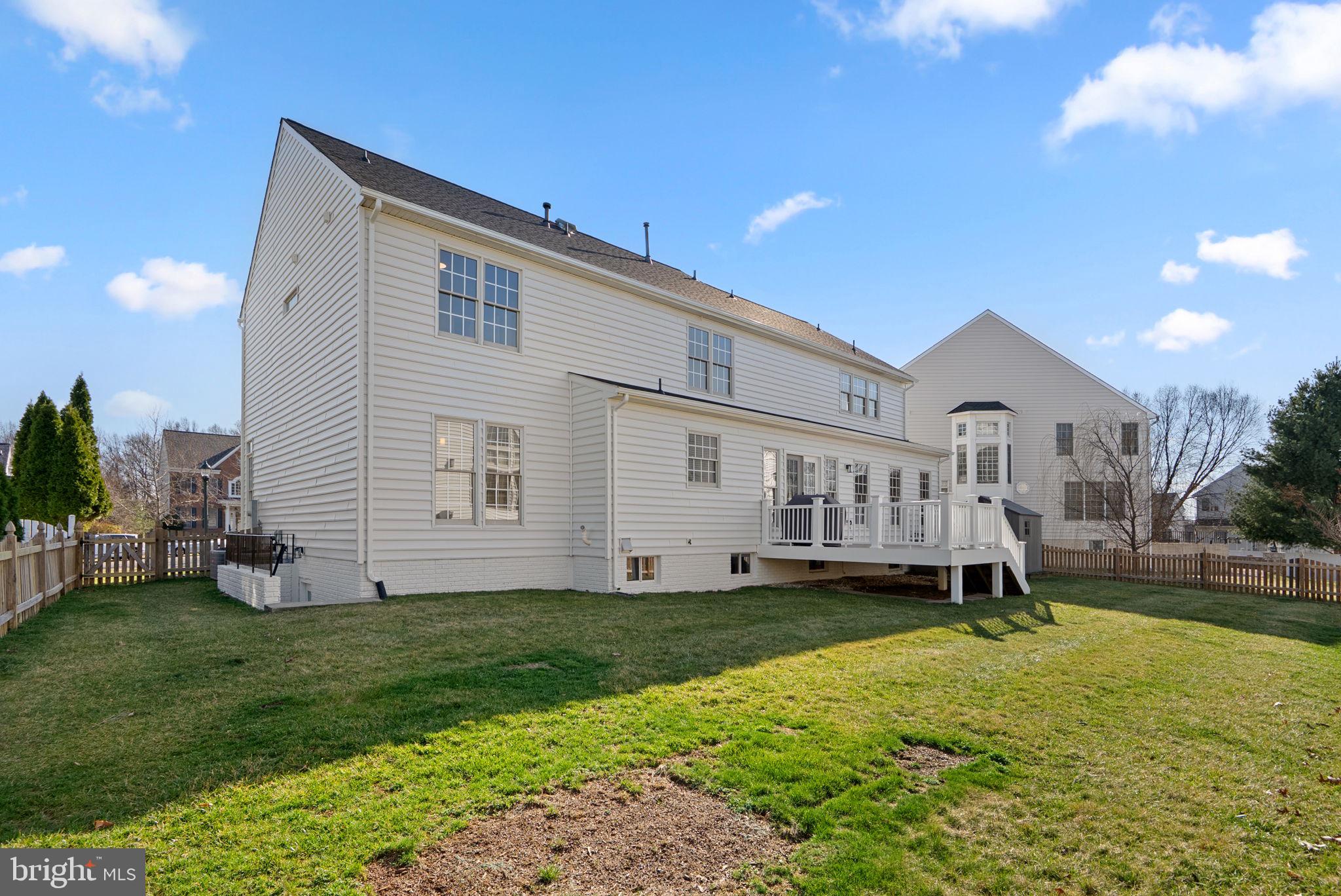 THE VISTAS AT WOODCLIFFE PARK - Residential