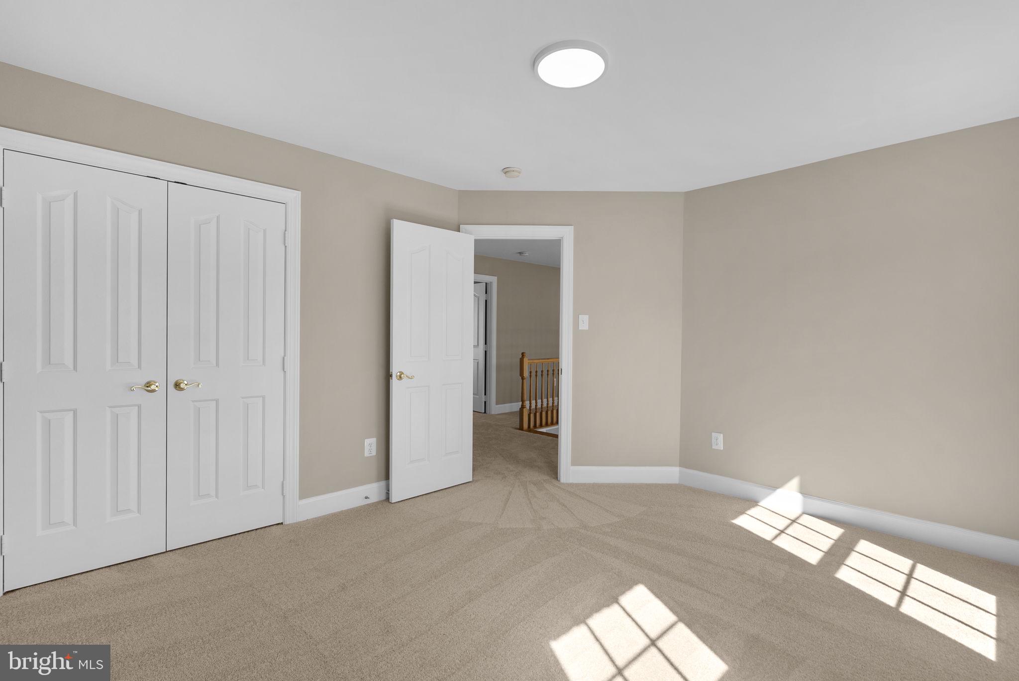 THE VISTAS AT WOODCLIFFE PARK - Residential