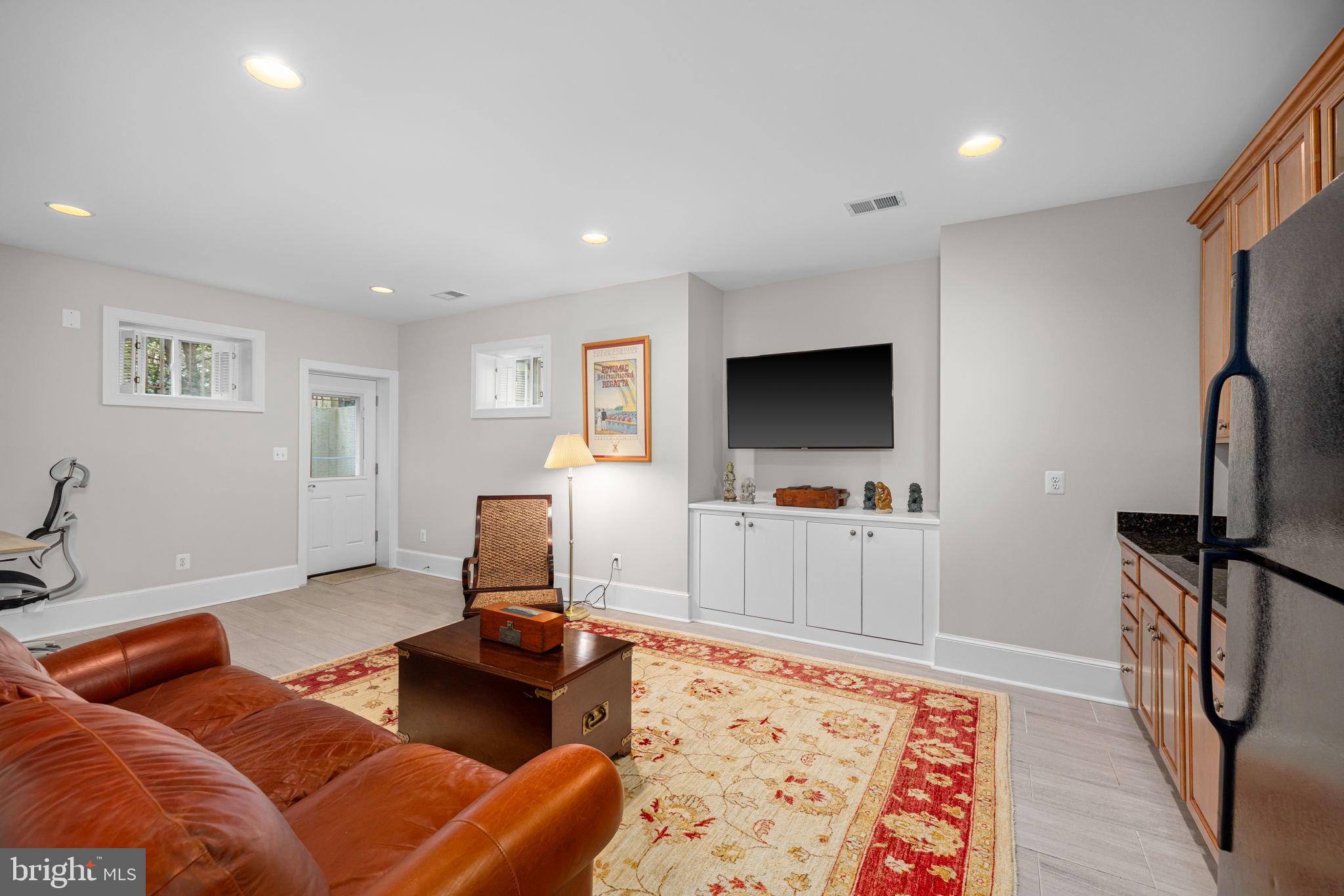 FALLVIEW PARK - Residential