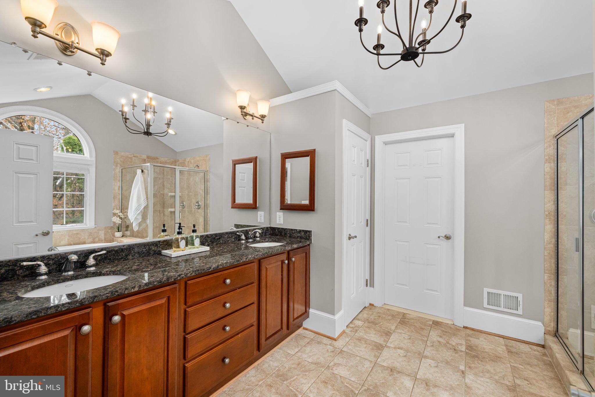 FALLVIEW PARK - Residential