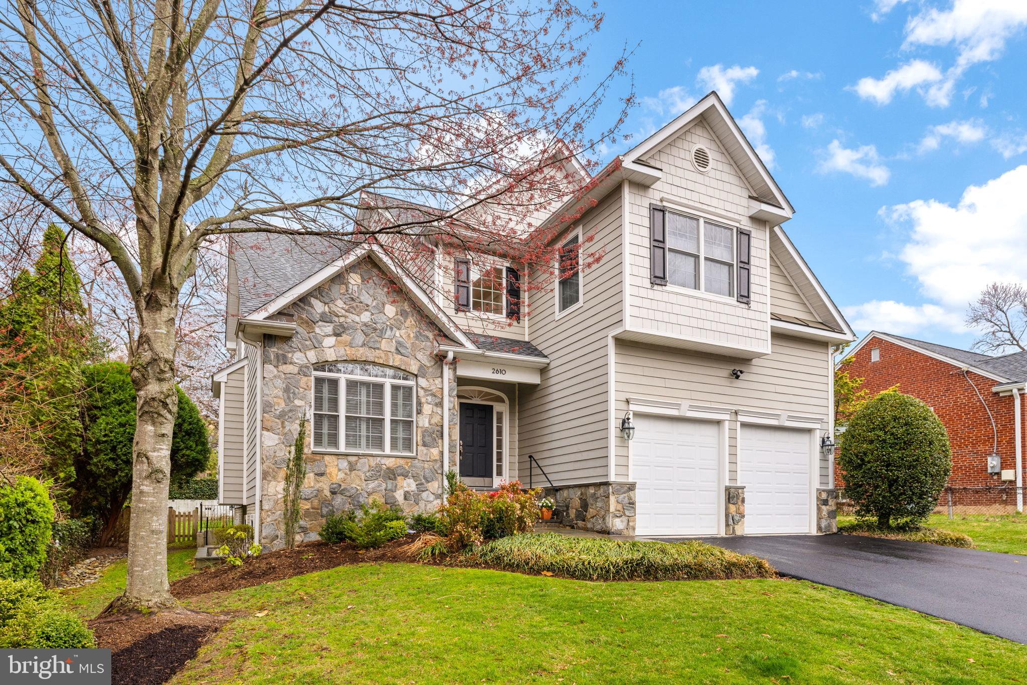 FALLVIEW PARK - Residential