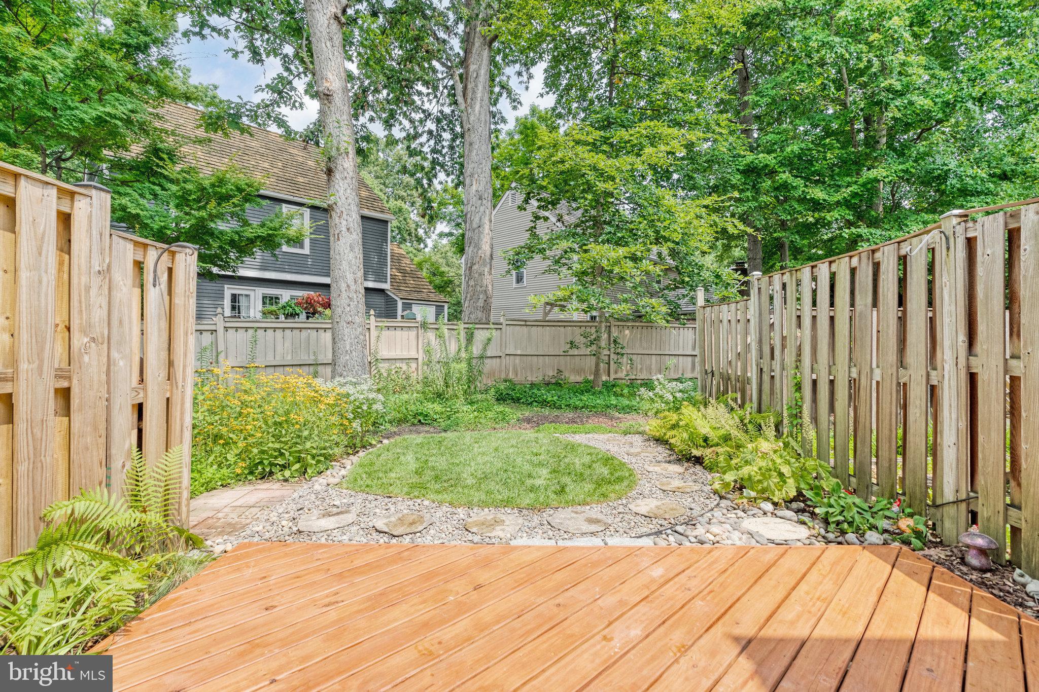 WHISPERWOOD - Residential