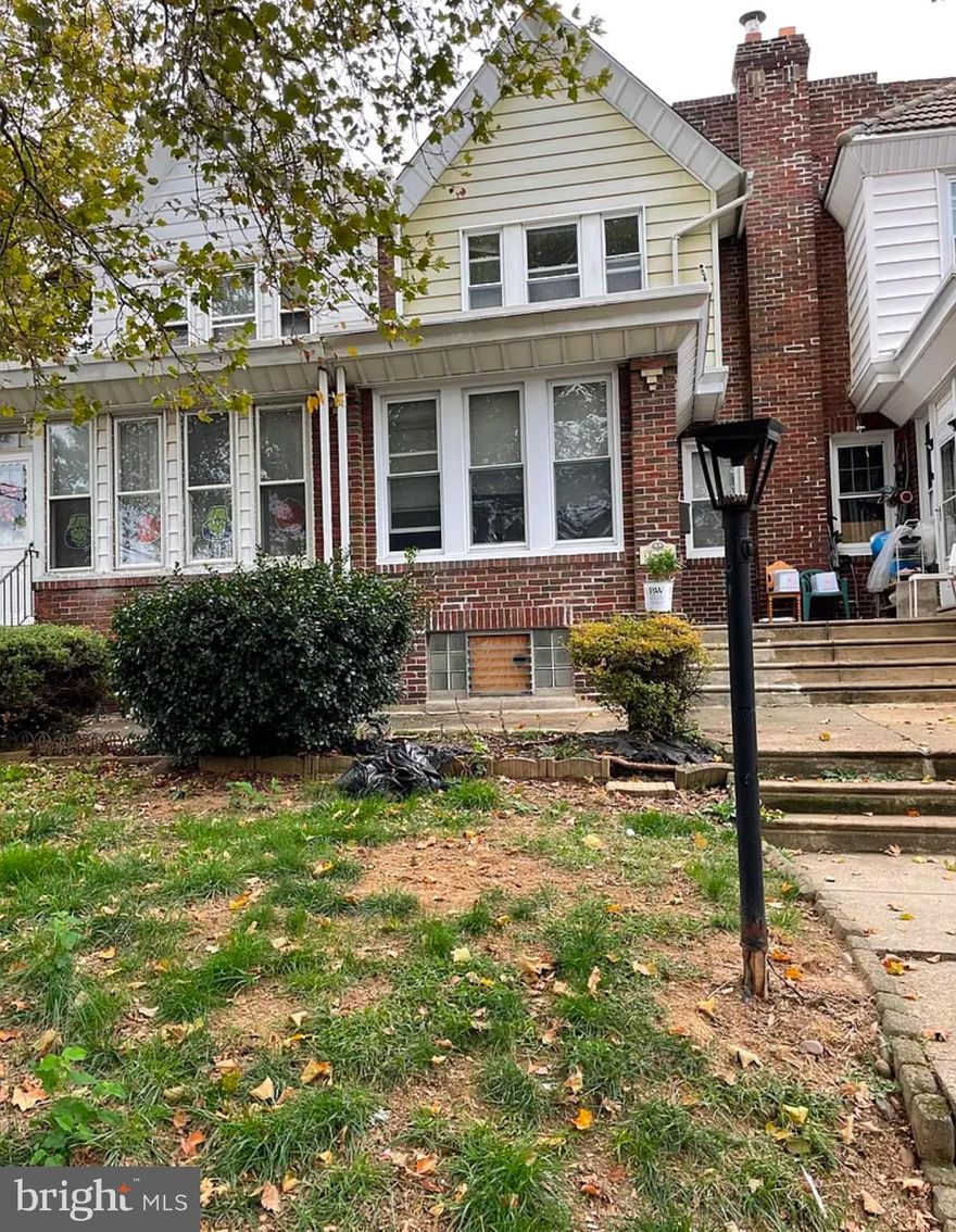 Tenant occupied, need 24 hours' notice to show.  Tenant is on month-to-month lease.  The property is being sold AS-IS, the seller will not make any repairs.