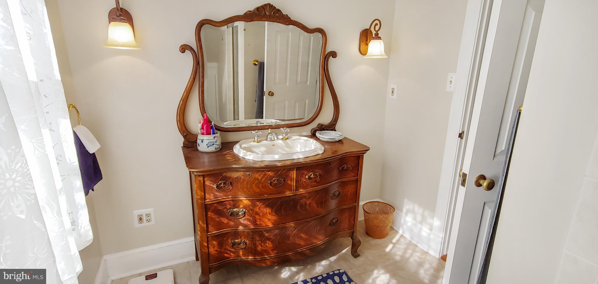 TALL TIMBERS - Residential