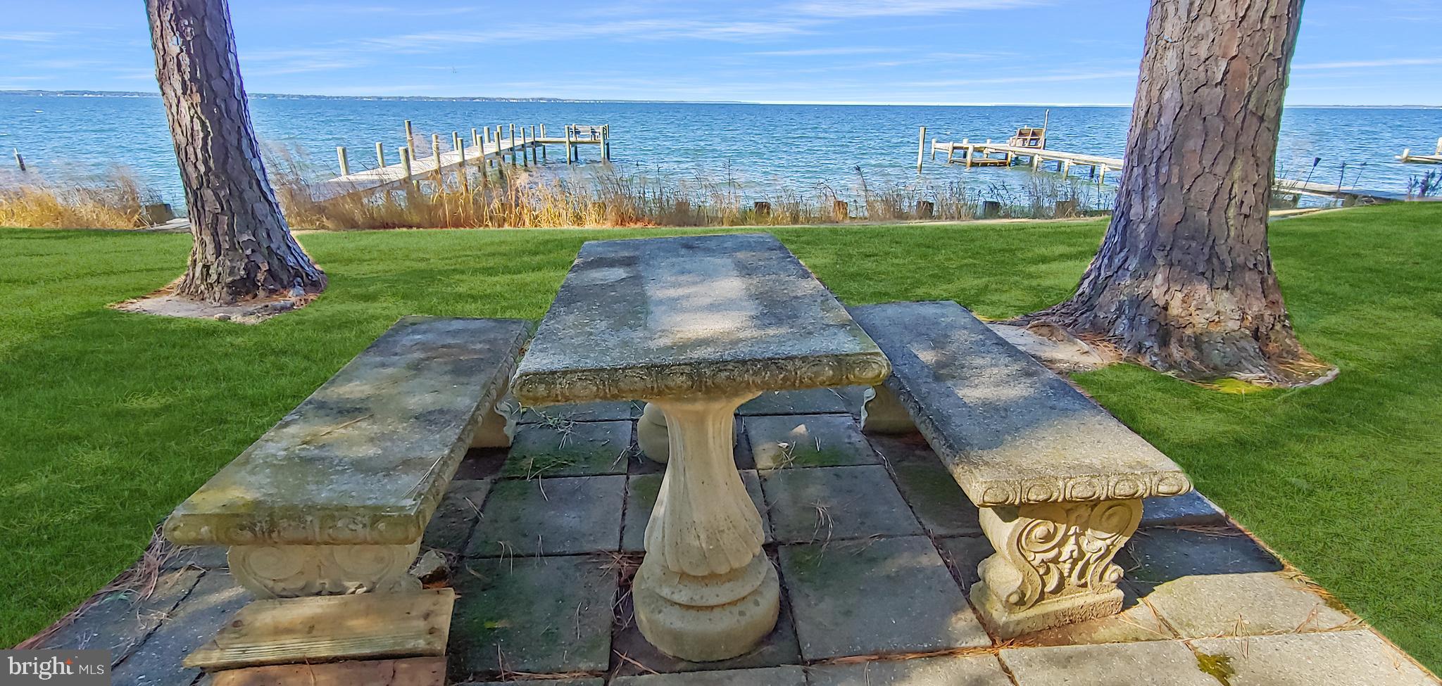 TALL TIMBERS - Residential