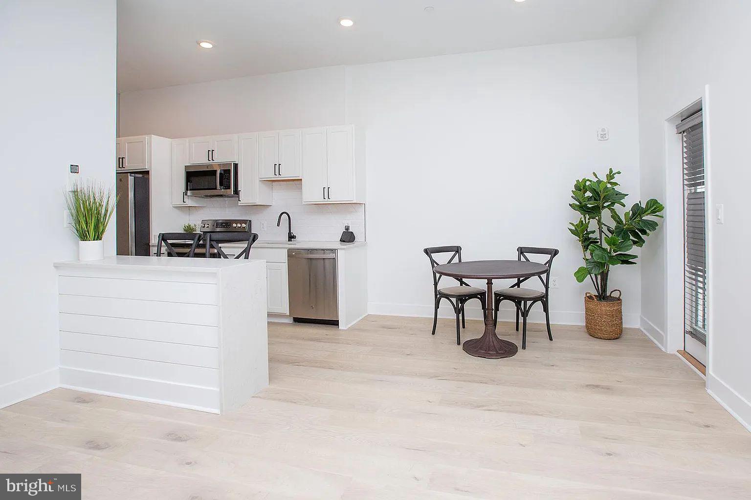 Discover your ideal apartment in The Archer, where luxury living meets historic charm in the heart of Fells Point. Nestled in this picturesque neighborhood, our stunning apartments offer a refined living experience.
Built in 2021, these new apartments step into open floor plans with soaring ceilings, creating an airy, welcoming ambiance that's flooded with natural light. Your gourmet kitchen, adorned with sleek stainless steel appliances and black matte hardware, will inspire your inner chef. The custom walk-in closets, engineered hardwood flooring, quartz countertops, white diagonal subway tile, and posh lighting add more than a touch of opulence to your everyday routine.
Welcome to Fells Point, where charming cobblestone streets meet the waterfront. This pedestrian-friendly neighborhood boasts an array of bars, top-rated restaurants, and boutique stores. It's also home to one of Baltimore's most luxurious hotels, The Pendry. Explore historic streets, savor a lively culinary scene, and immerse yourself in the rich history and vibrant culture of this unique Baltimore neighborhood.
Your oasis at The Archer awaits and we are ready to help you find your dream apartment!
Please note that the photos are of a model apartment home at The Archer; however, the Matterport shows the actual apartment home.