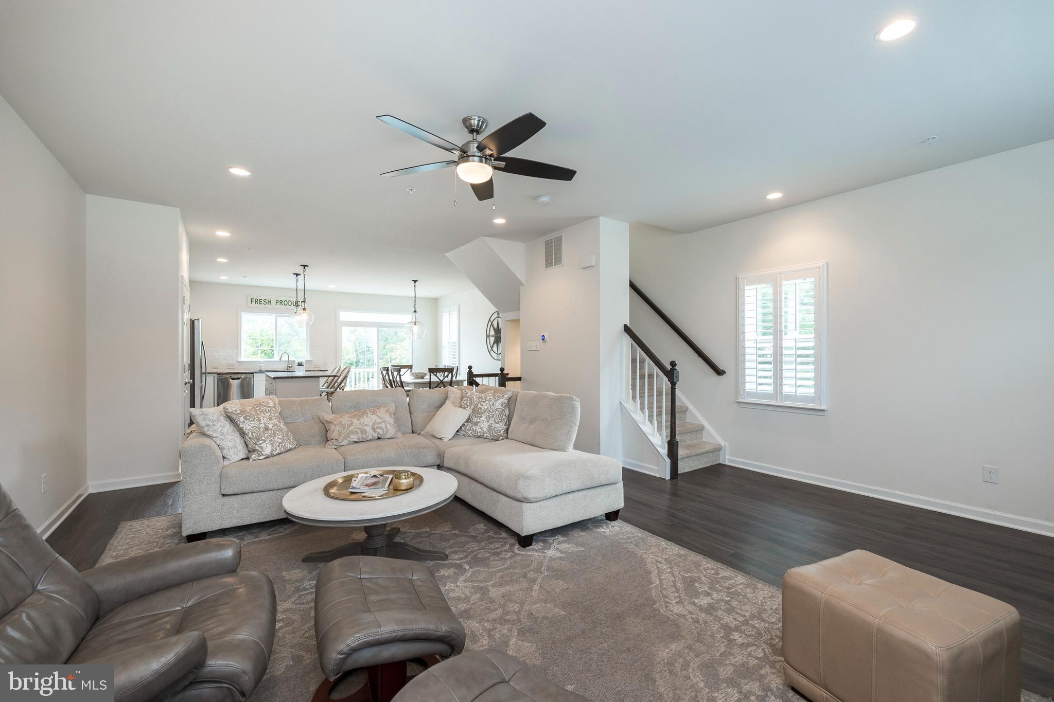 COLLEGEVILLE WALK - Residential