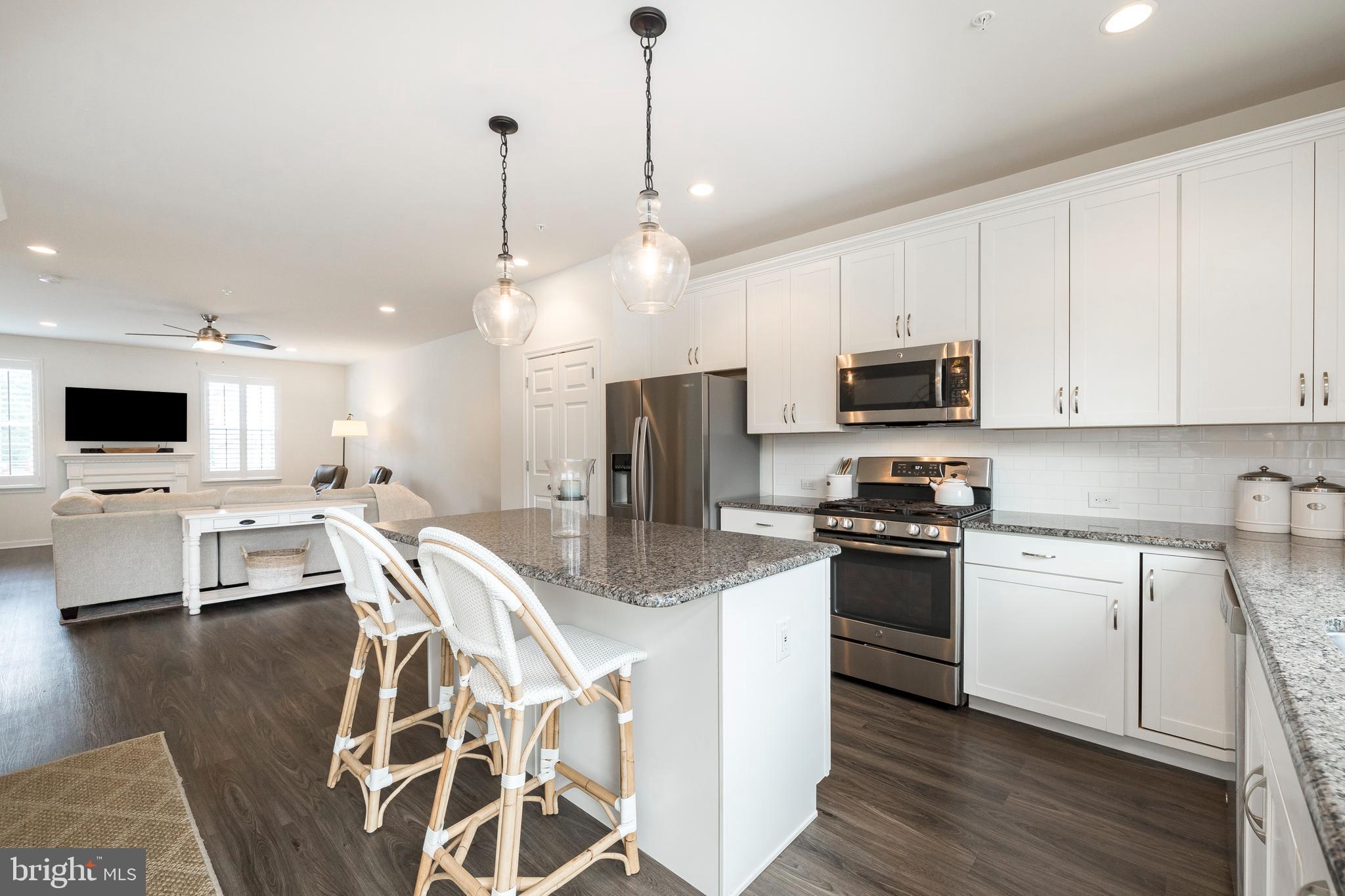 COLLEGEVILLE WALK - Residential