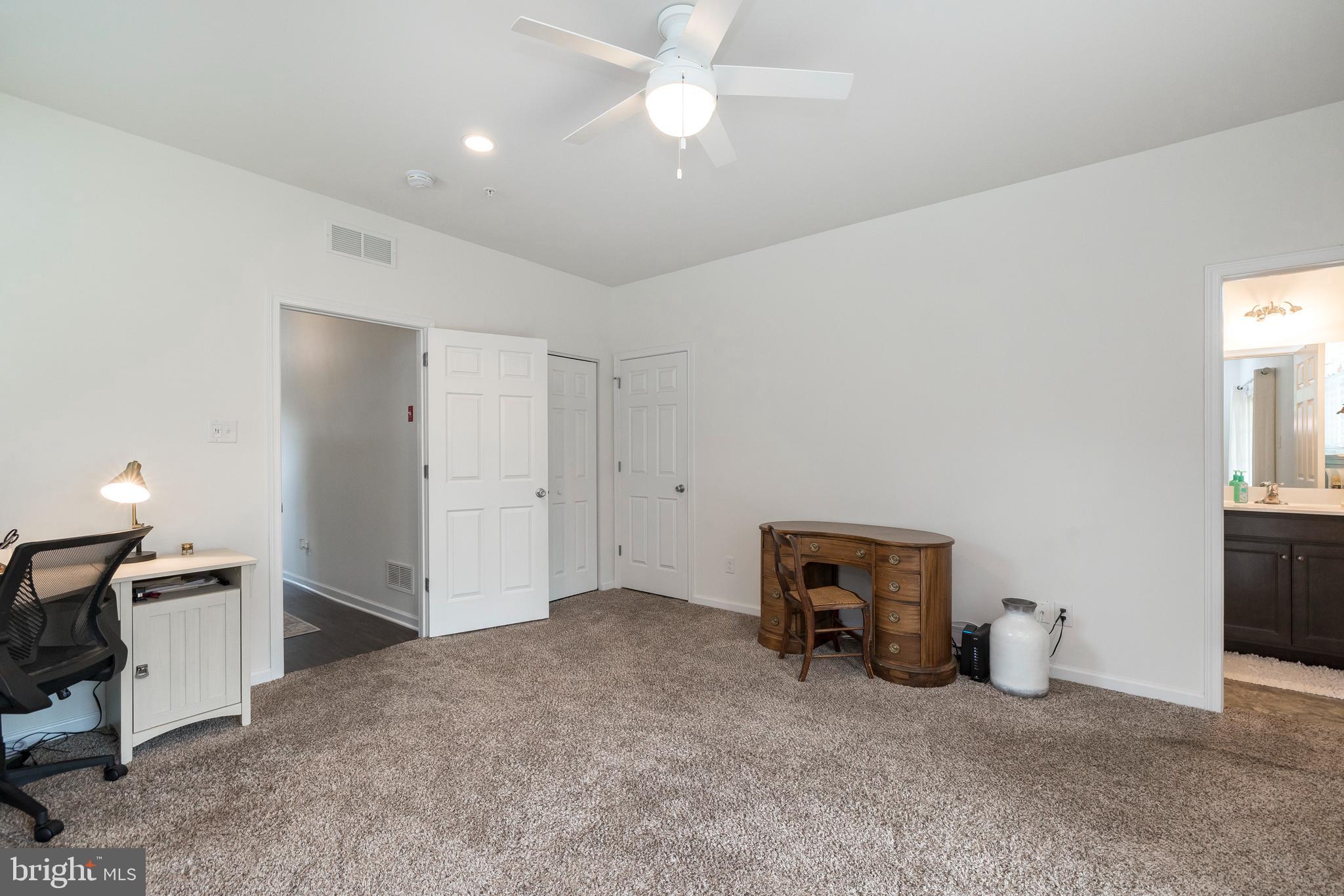 COLLEGEVILLE WALK - Residential