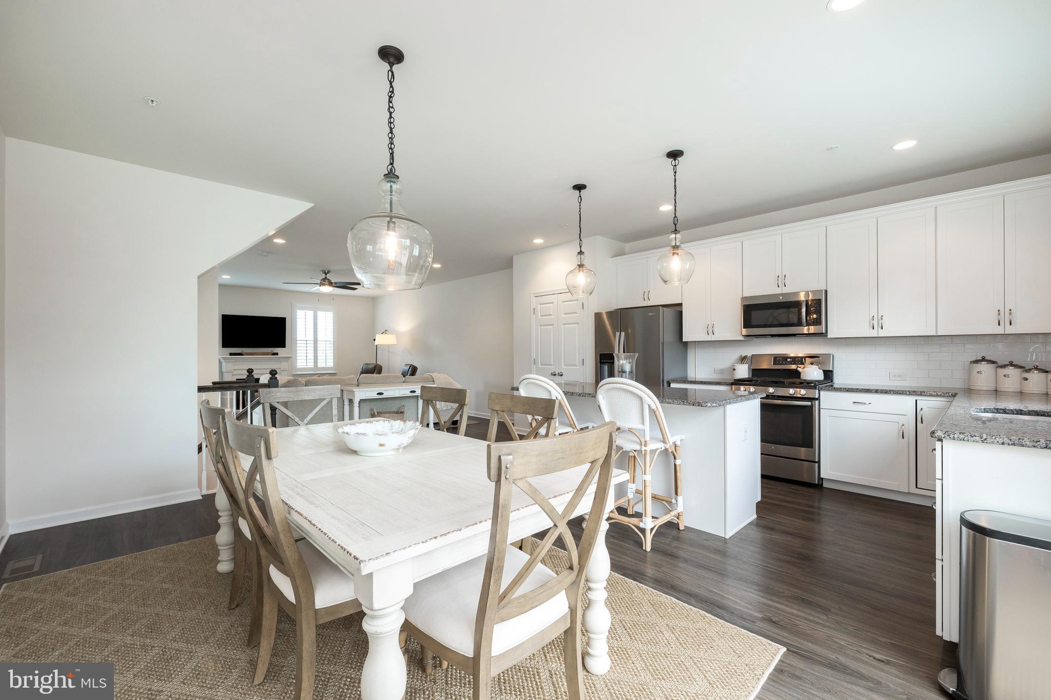 COLLEGEVILLE WALK - Residential