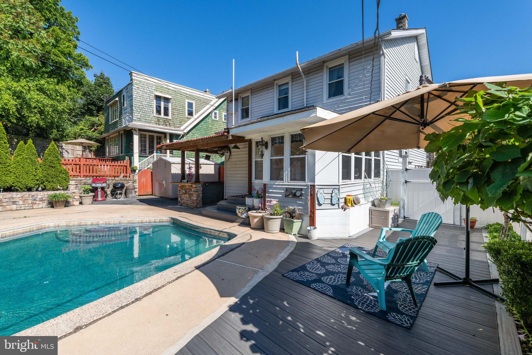 LAKE WALKER - Residential