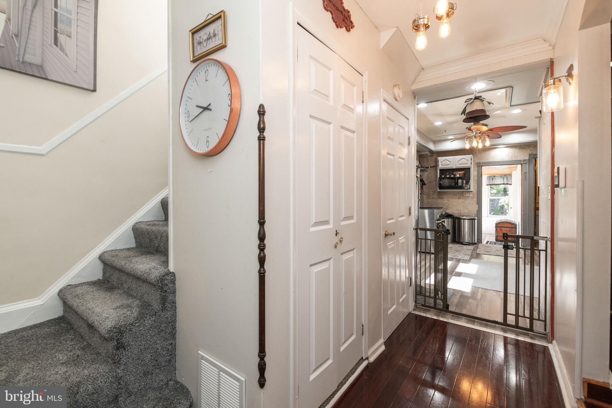 LAKE WALKER - Residential