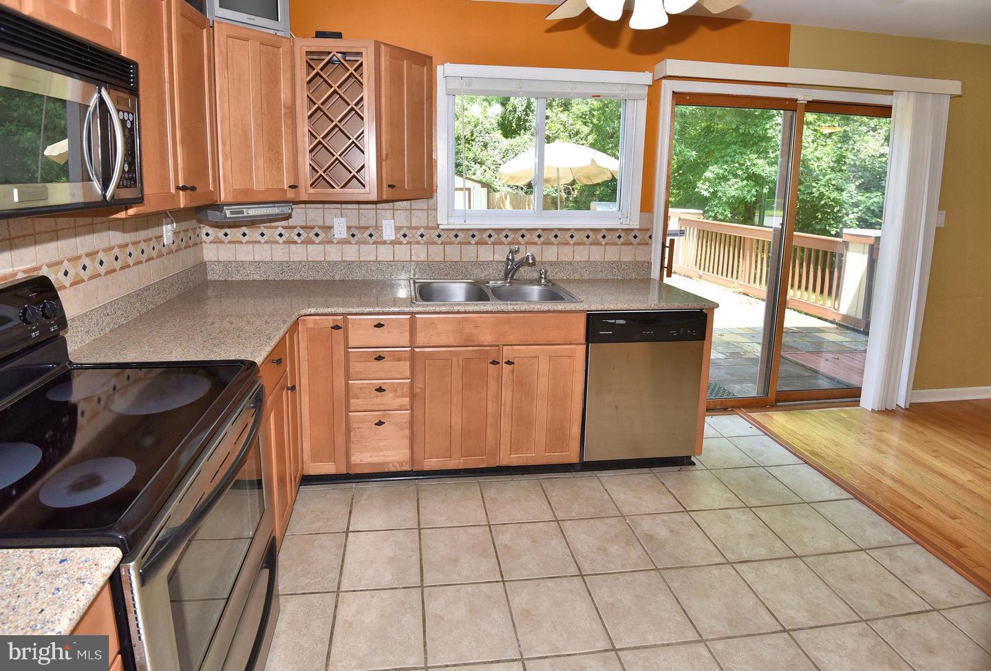 RAMBLING HILLS - Residential