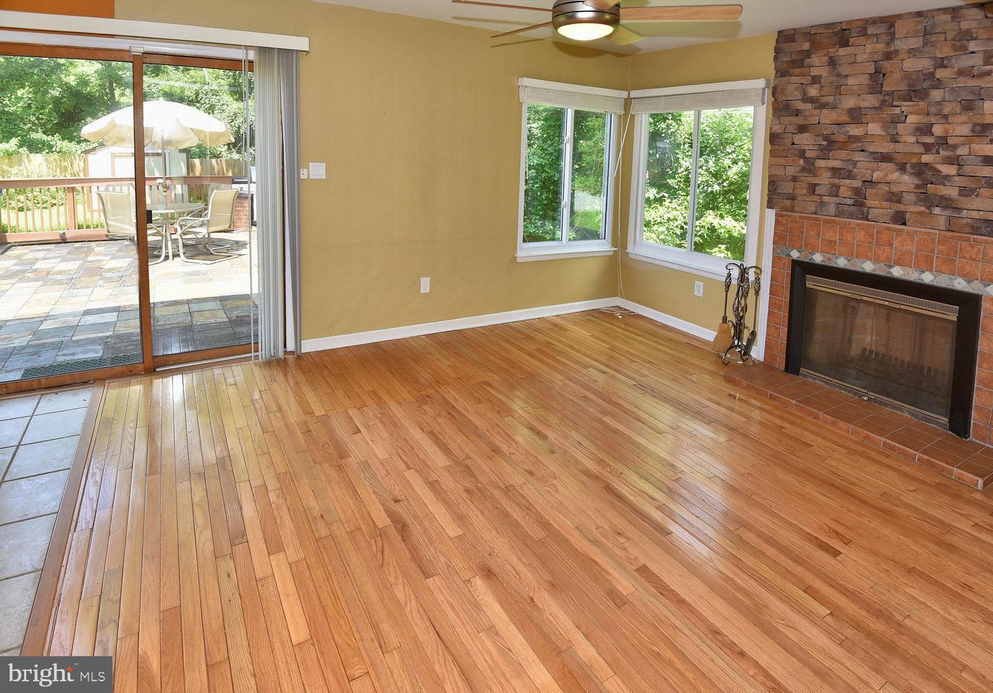 RAMBLING HILLS - Residential