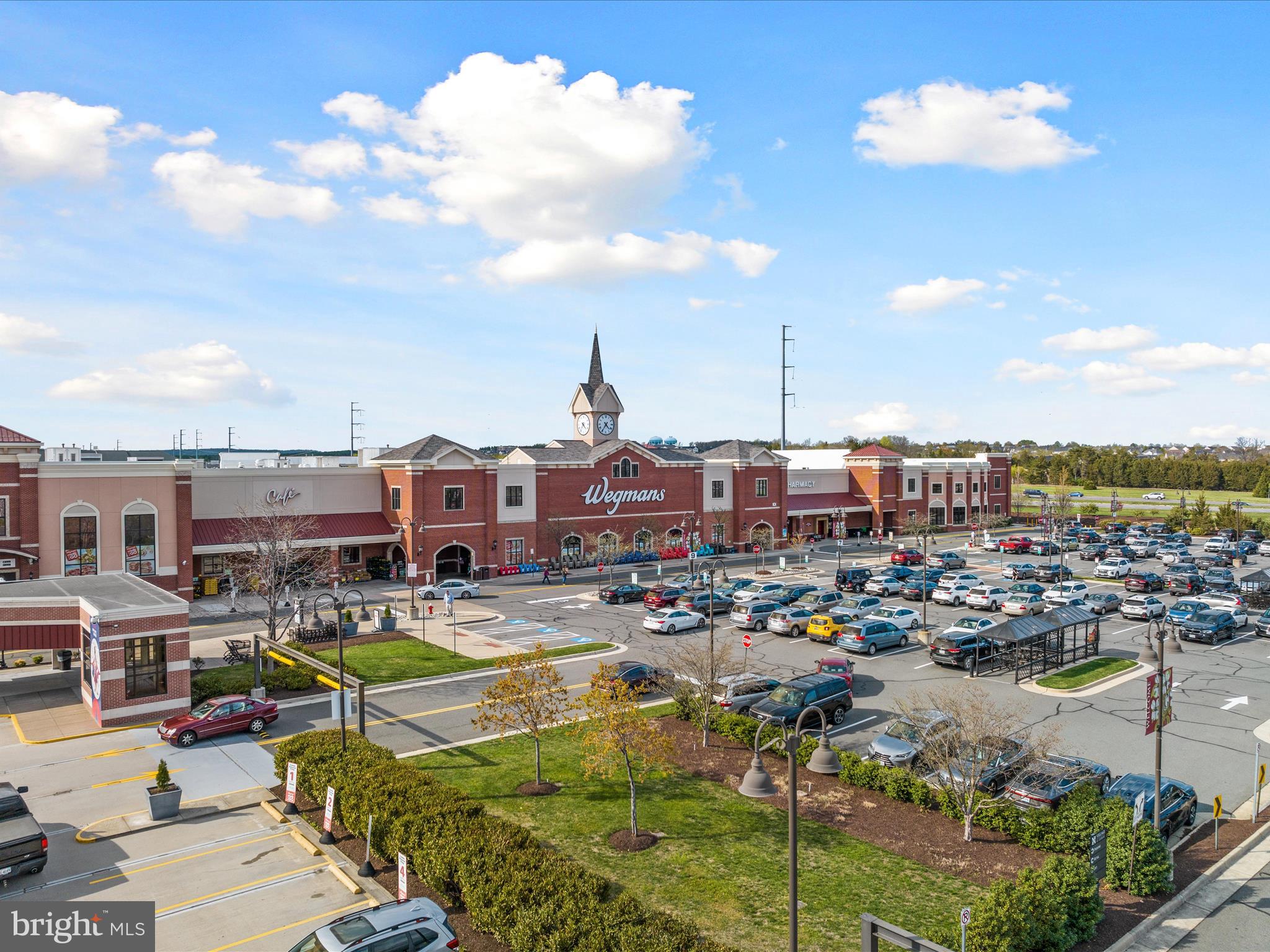 LOFTS AT VILLAGE WALK - Residential