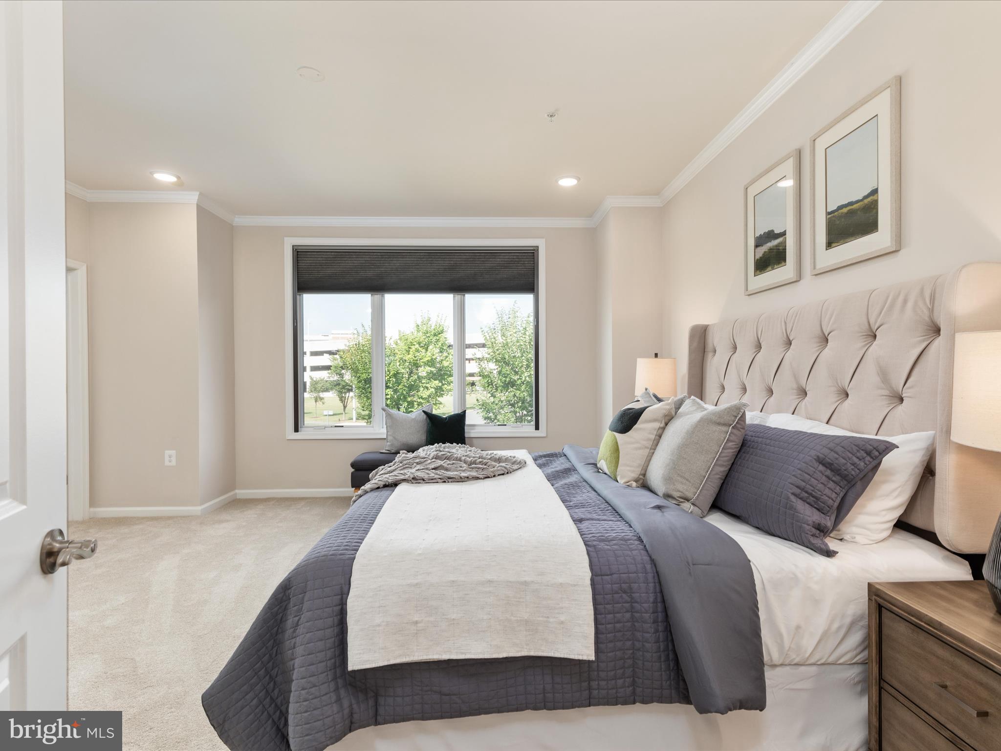 LOFTS AT VILLAGE WALK - Residential