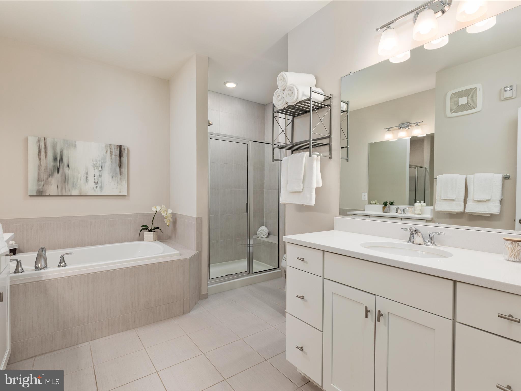 LOFTS AT VILLAGE WALK - Residential