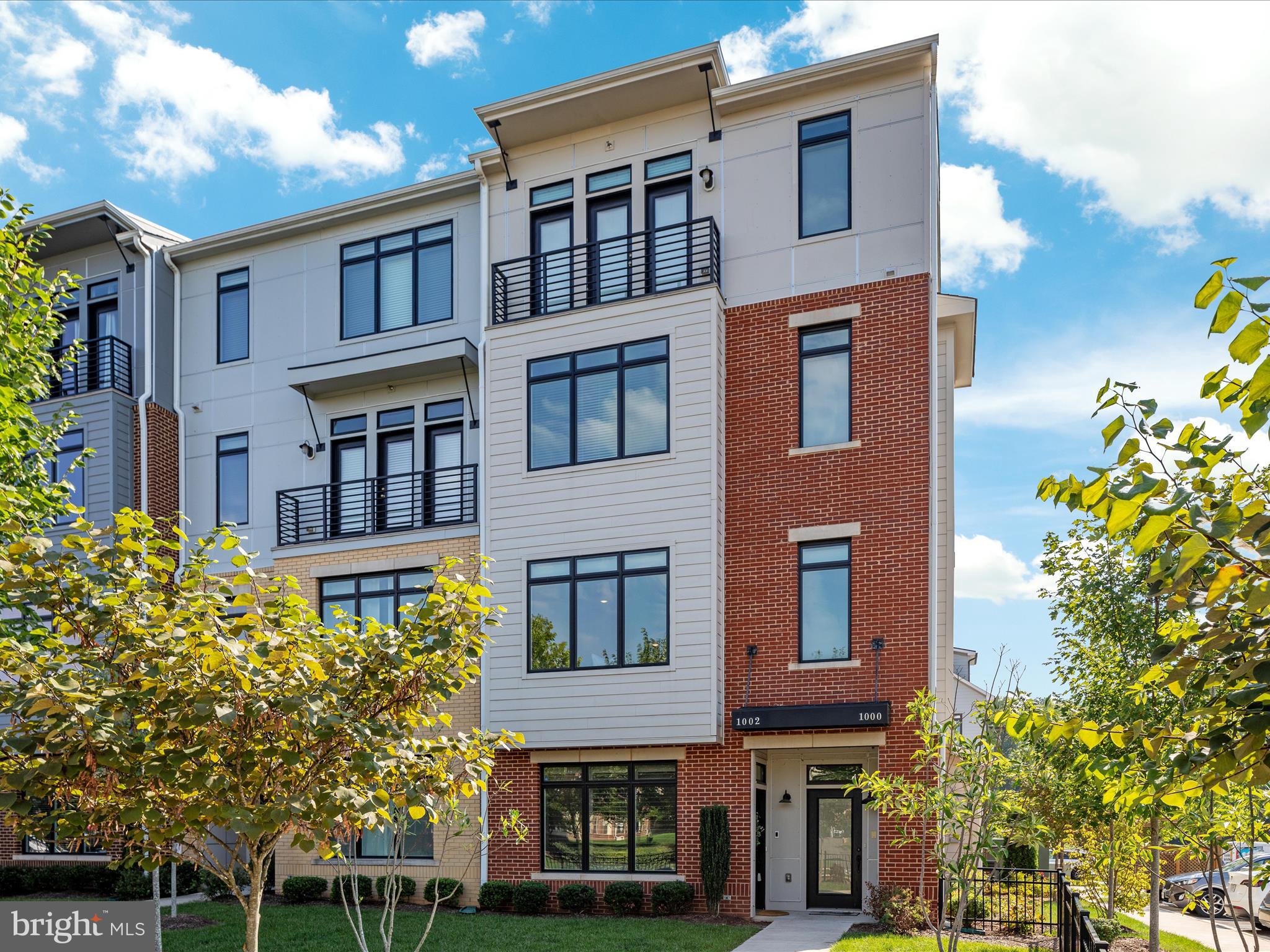 LOFTS AT VILLAGE WALK - Residential