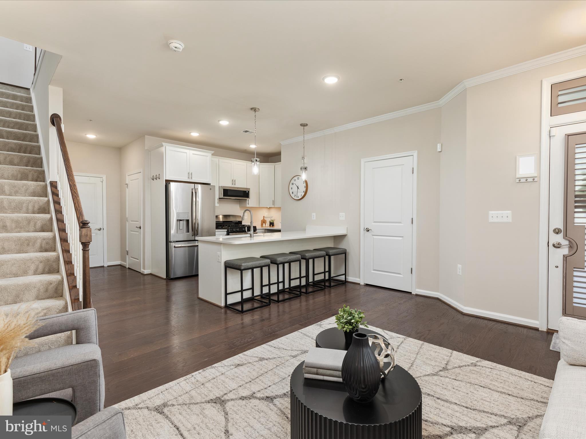 LOFTS AT VILLAGE WALK - Residential