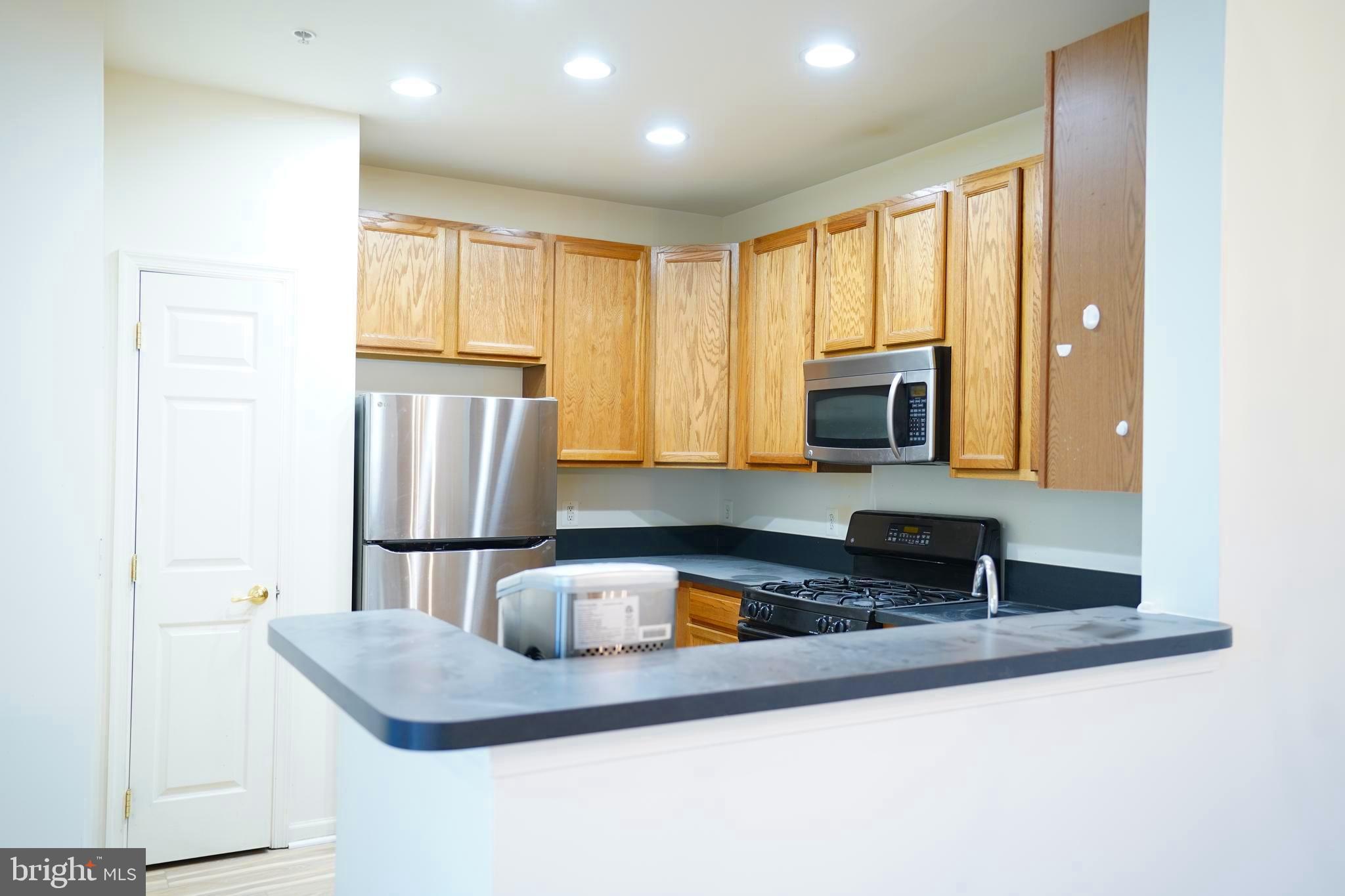 THE ADDISON AT ST PAUL - Residential Lease