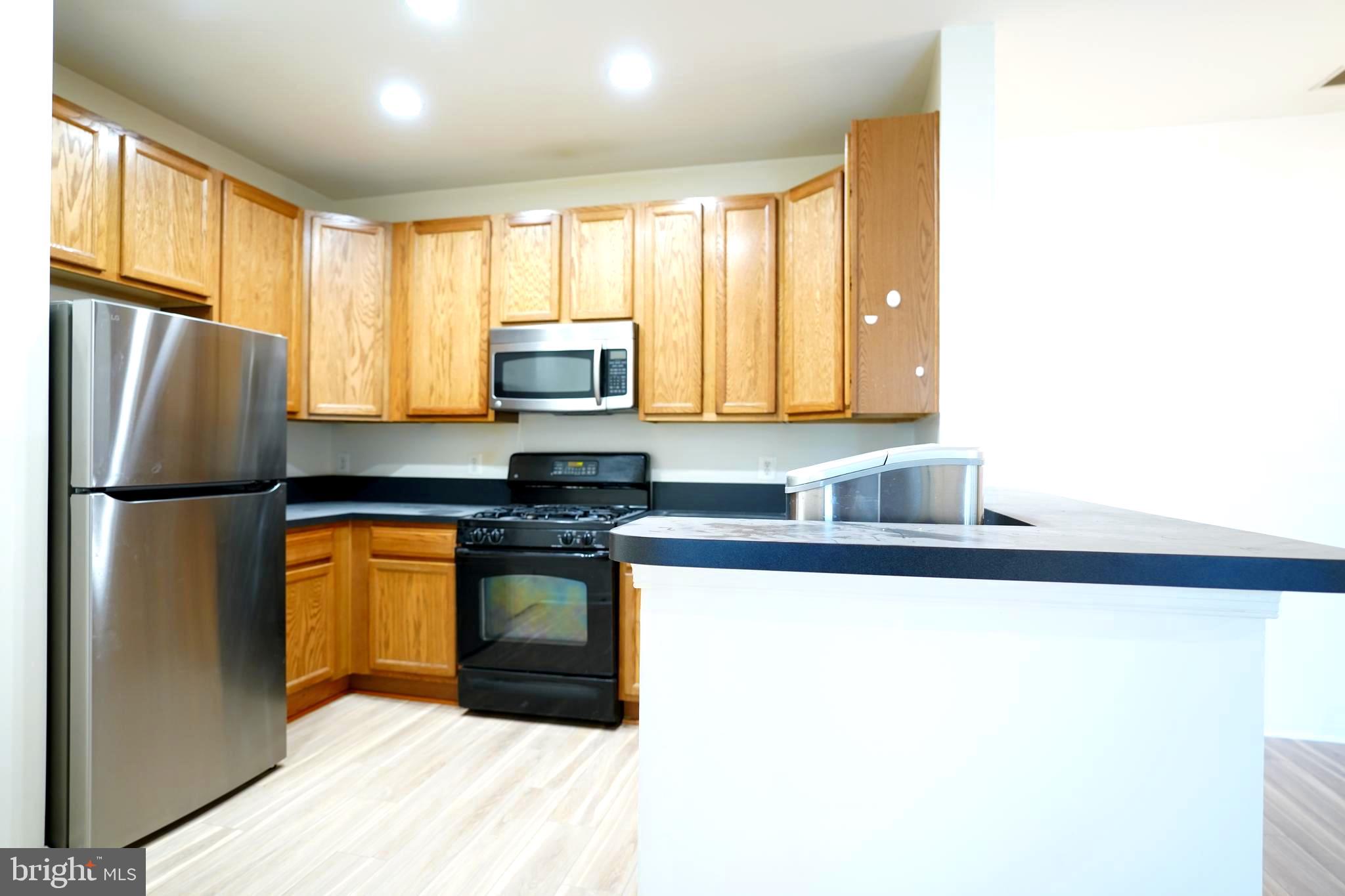 THE ADDISON AT ST PAUL - Residential Lease