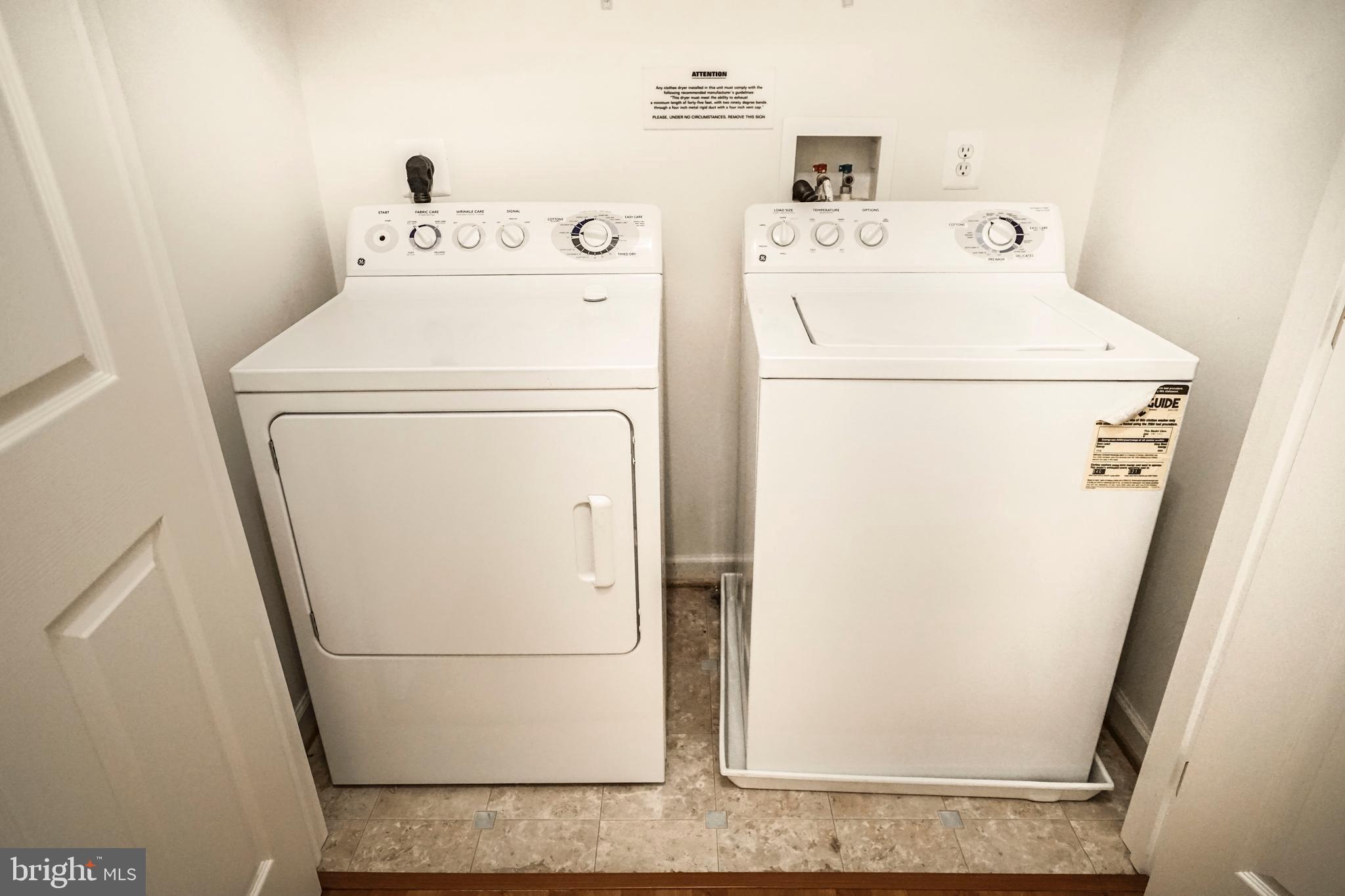 THE ADDISON AT ST PAUL - Residential Lease