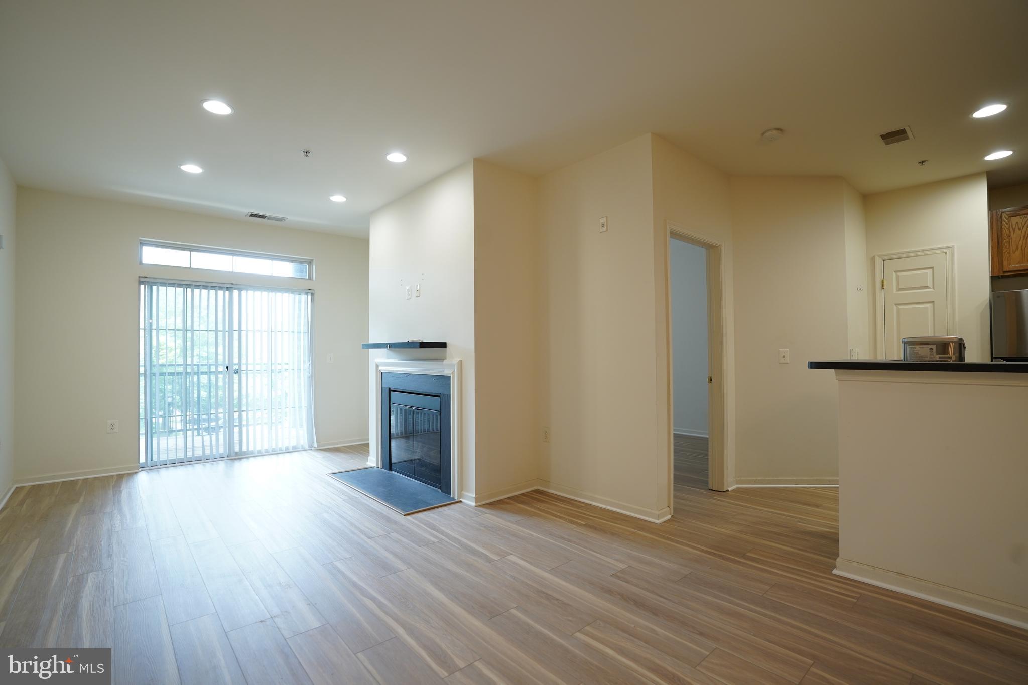 THE ADDISON AT ST PAUL - Residential Lease