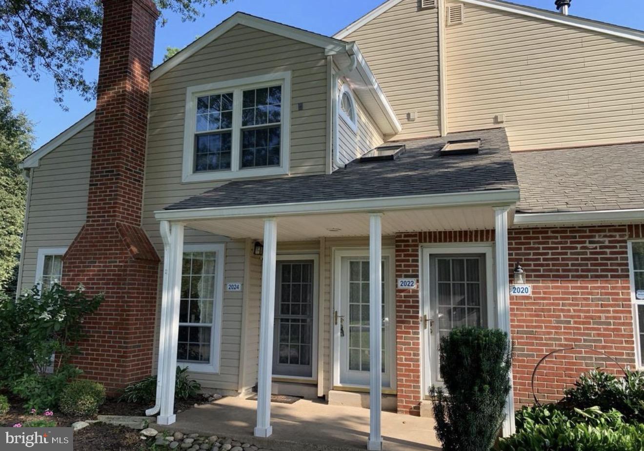 VILLAGE SHIRES - Residential