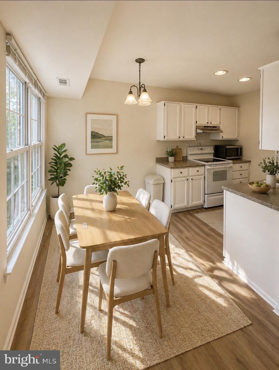 VILLAGE SHIRES - Residential