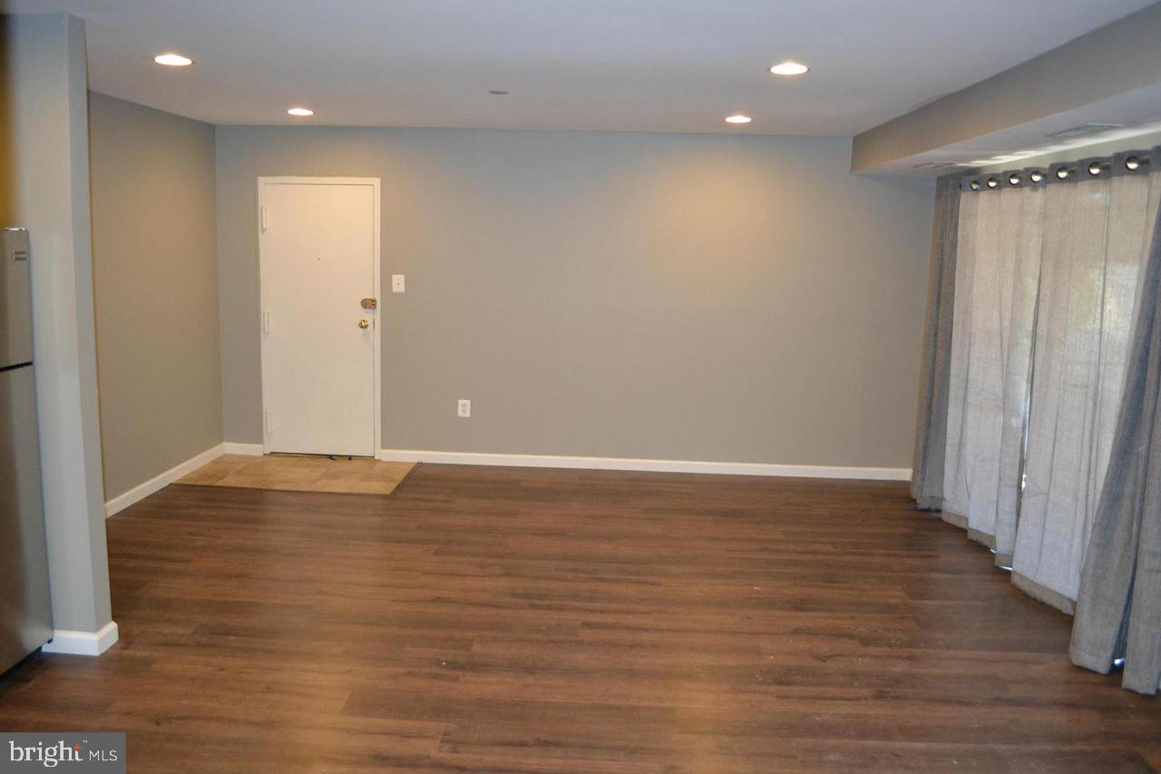 NEW CARROLLTON - Residential Lease