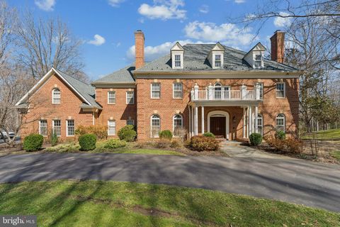 Fairfax Station 7 7700 LEEDS MANOR COURT FAIRFAX STATION VA 22039