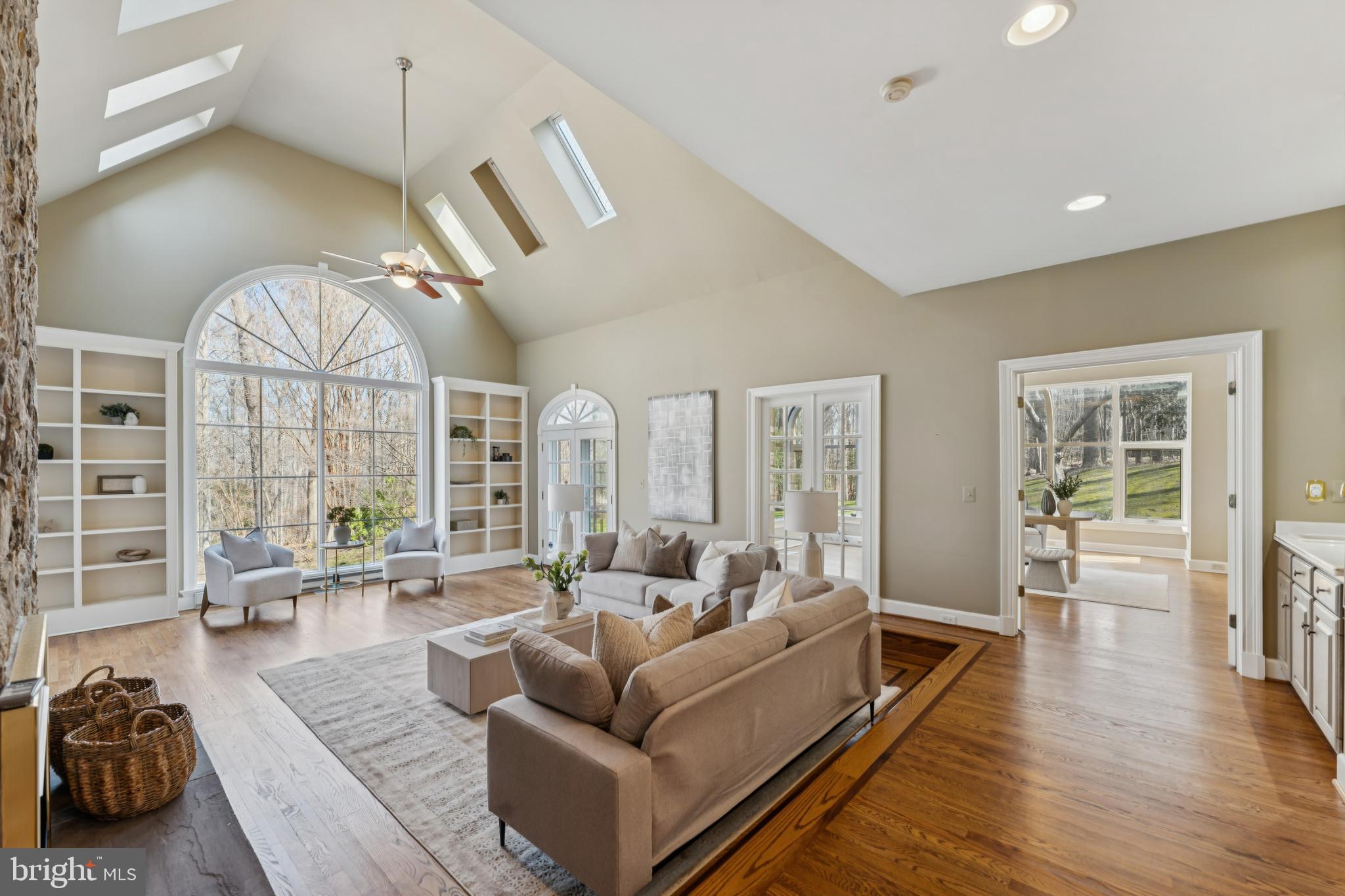 DEVEREUX STATION - Residential