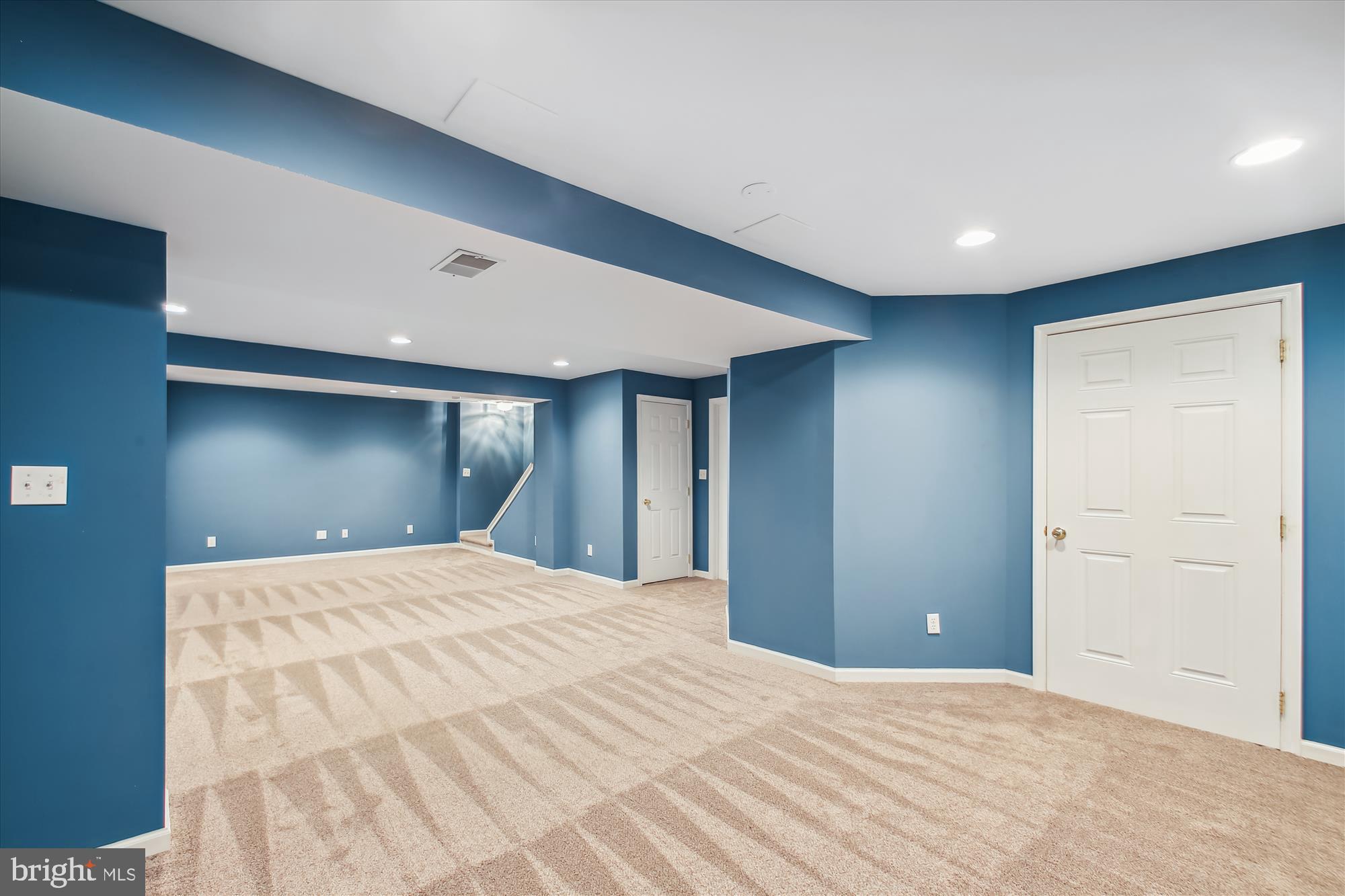 FARMINGTON VILLAGE - Residential