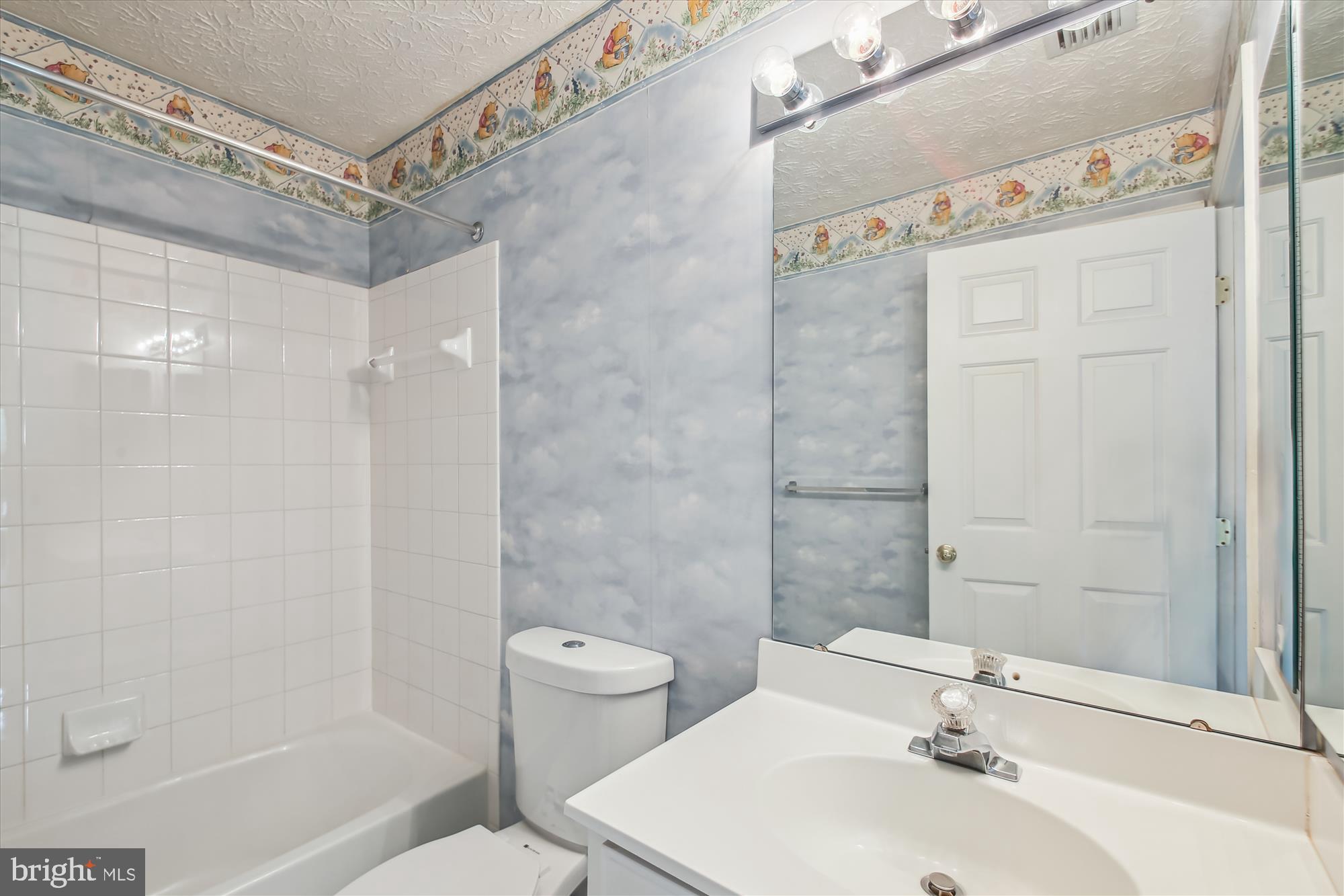 FARMINGTON VILLAGE - Residential