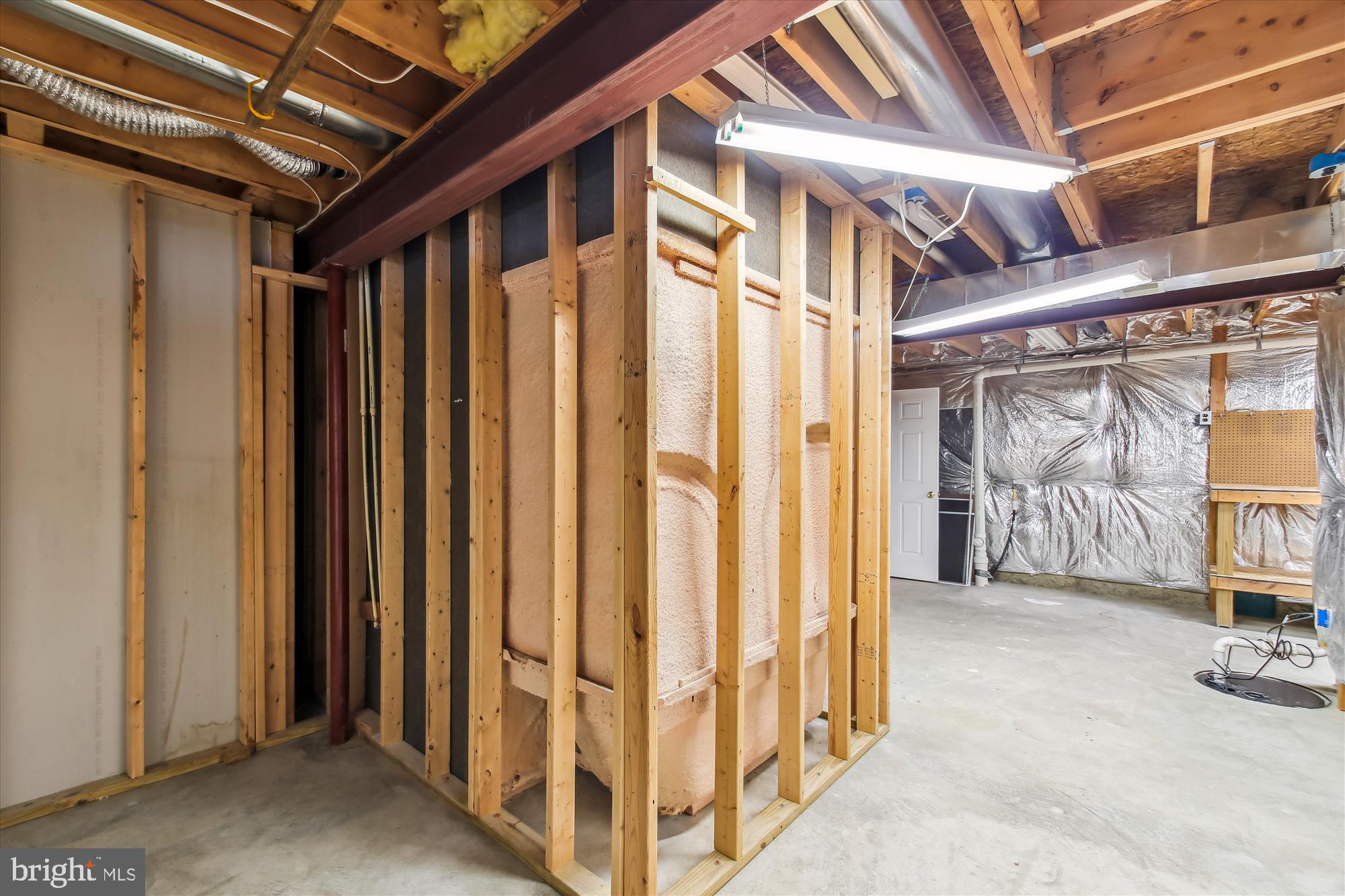 FARMINGTON VILLAGE - Residential