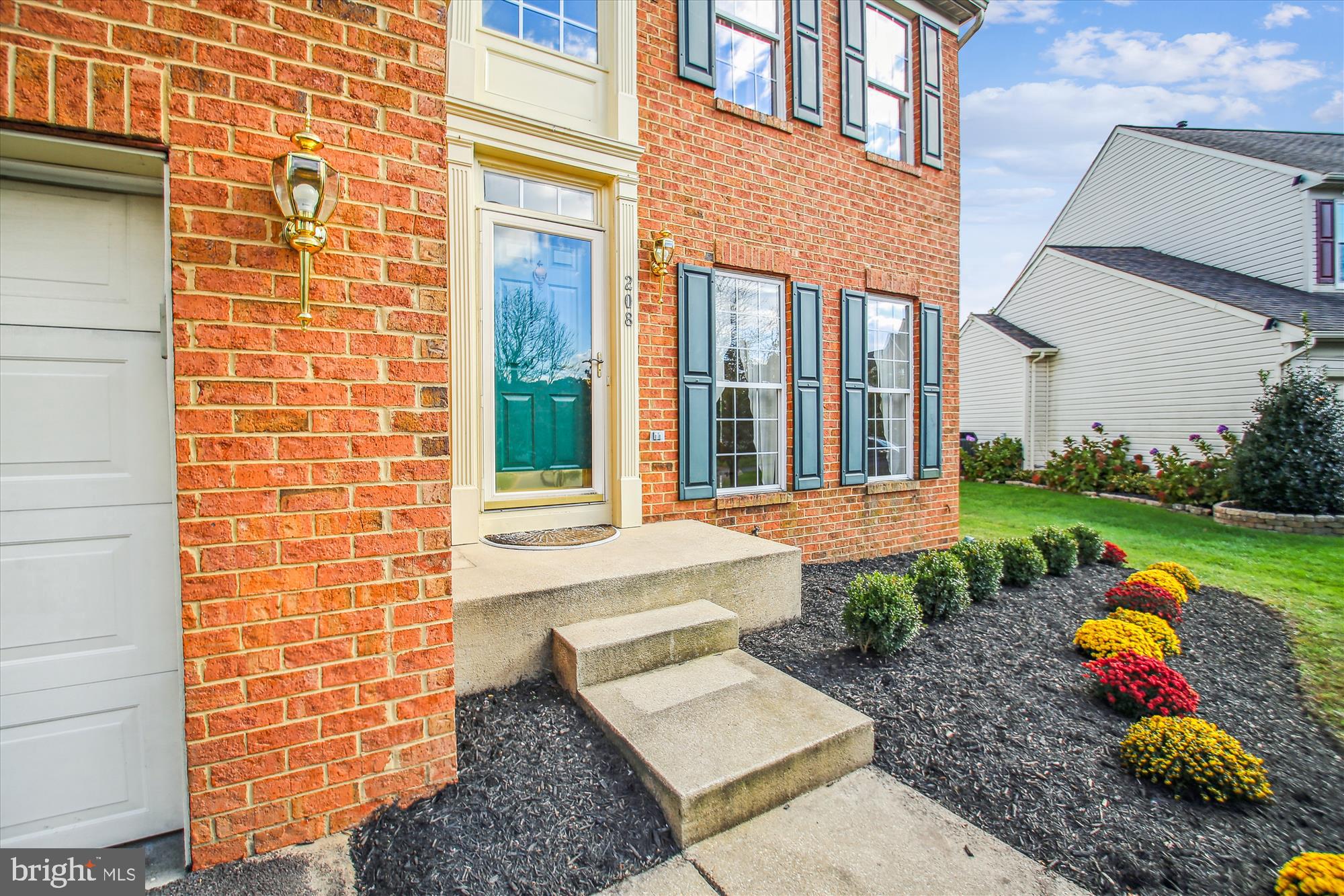 FARMINGTON VILLAGE - Residential