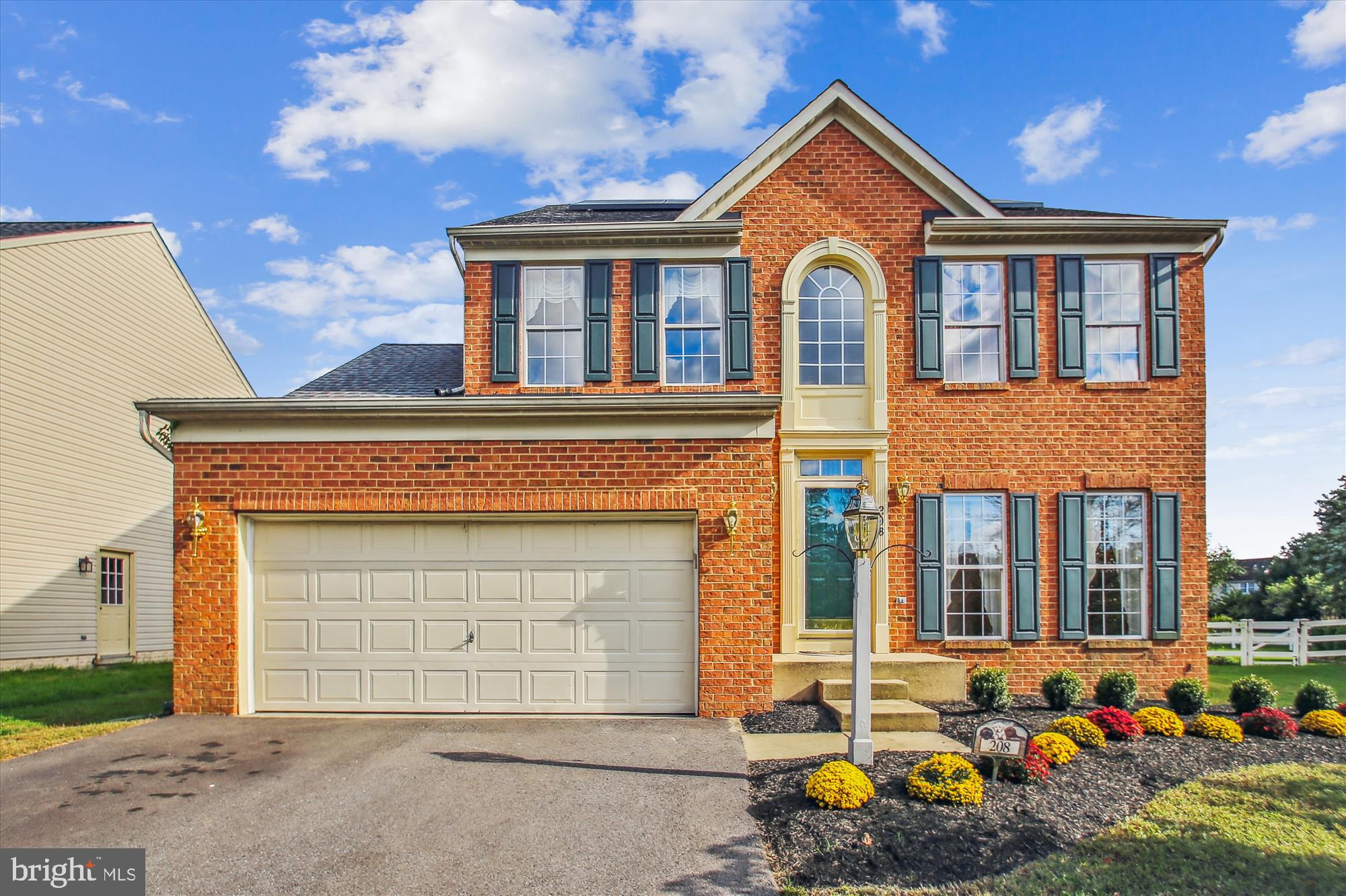 FARMINGTON VILLAGE - Residential