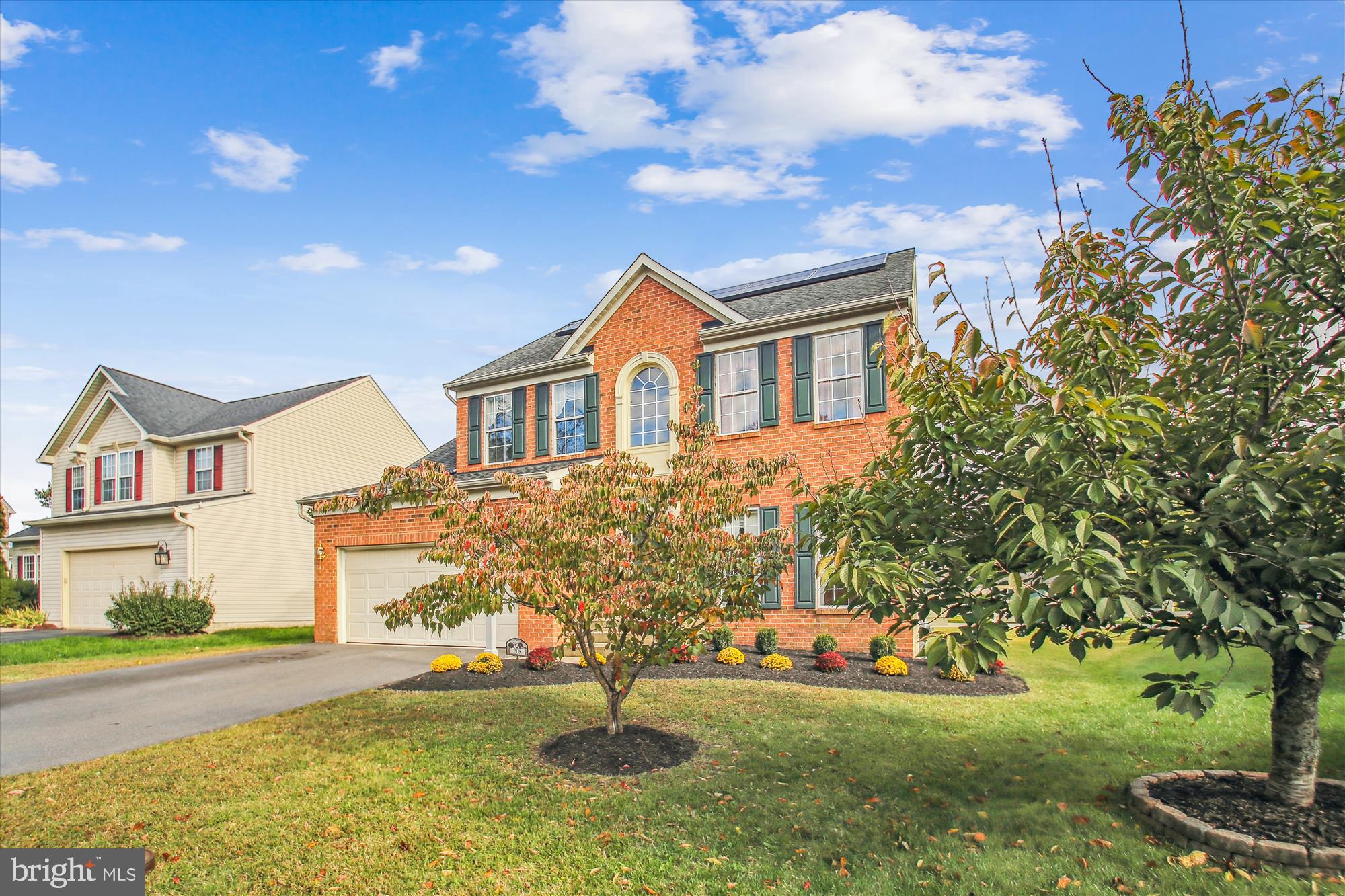 FARMINGTON VILLAGE - Residential