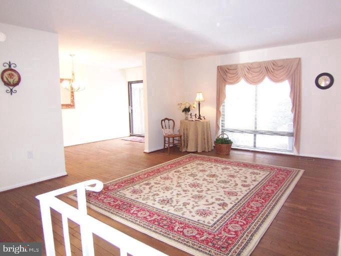 ANNANDALE - Residential