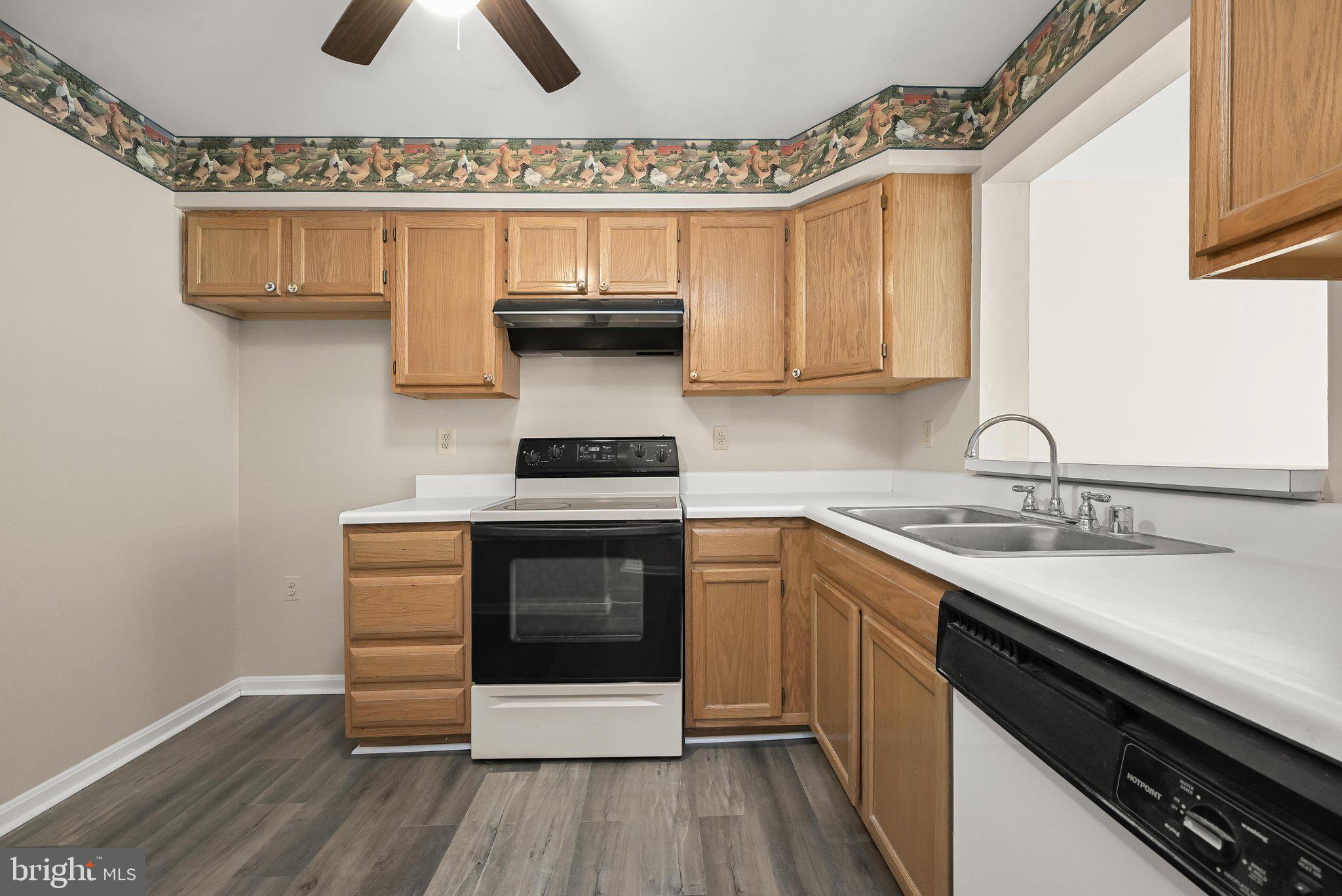 395 KINGSBURY WAY C11