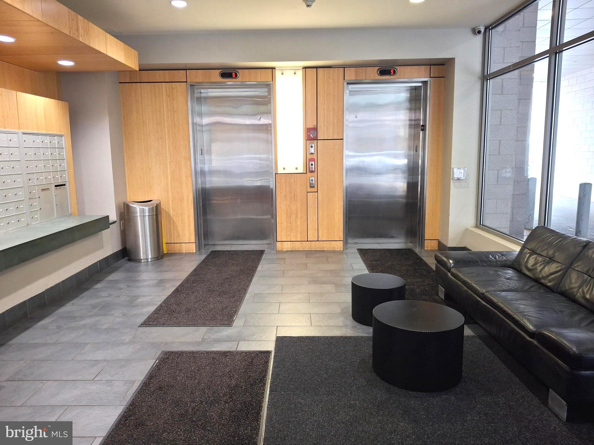 815-37 ARCH STREET 707