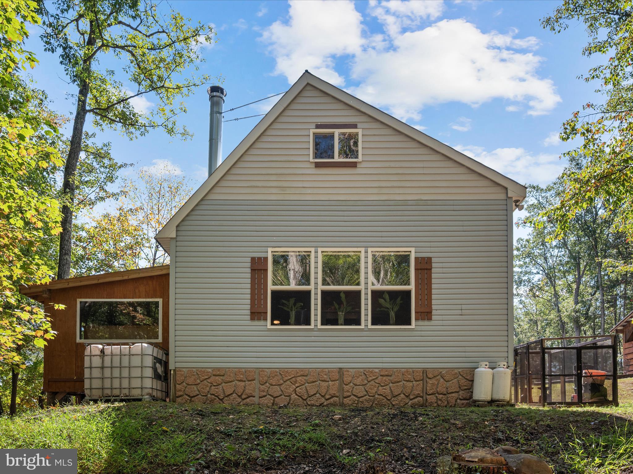 CABIN IN THE FOREST - Residential