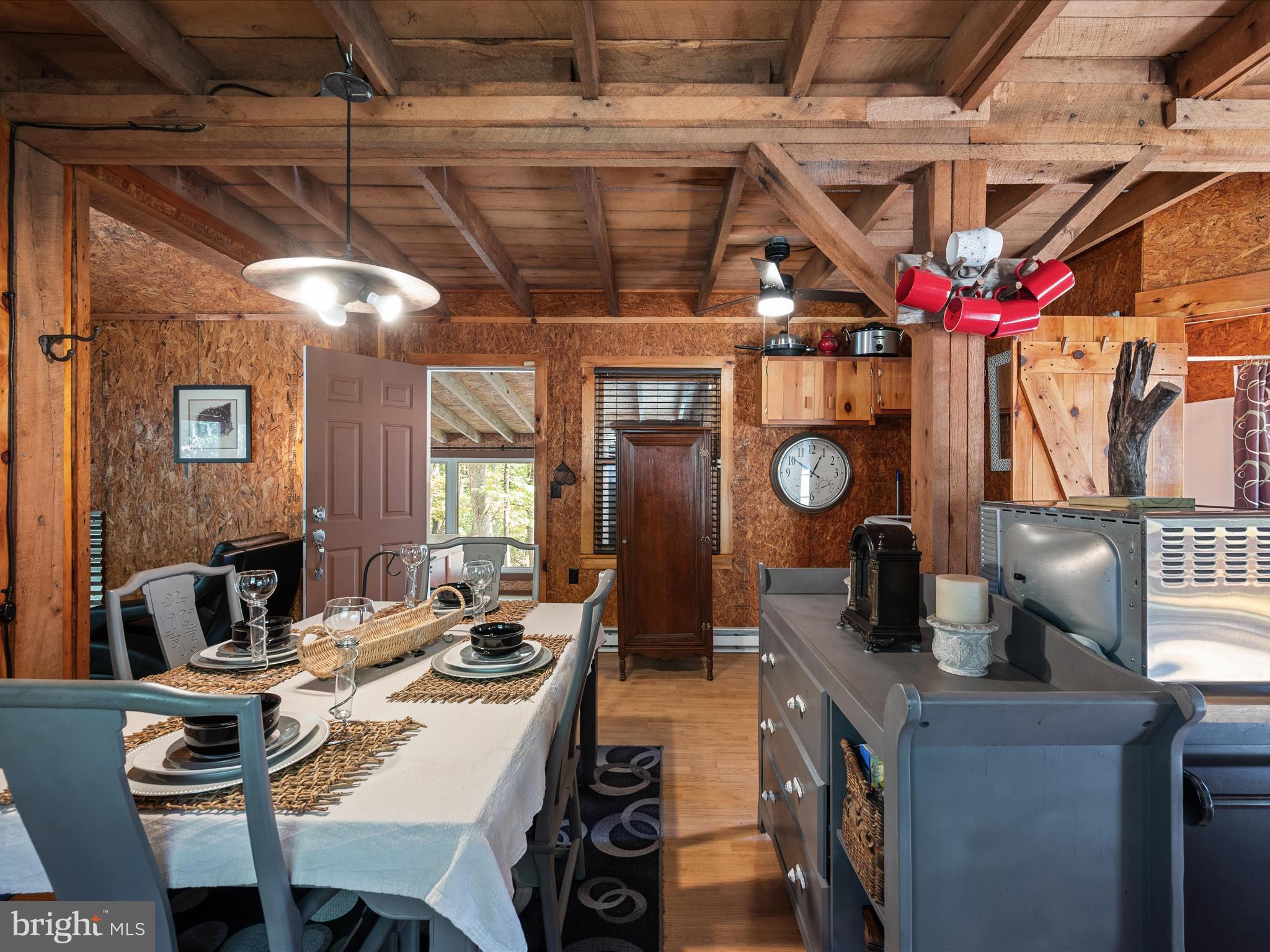 CABIN IN THE FOREST - Residential