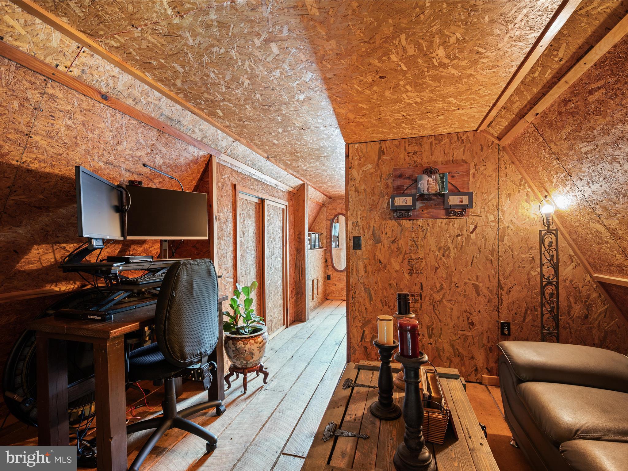 CABIN IN THE FOREST - Residential