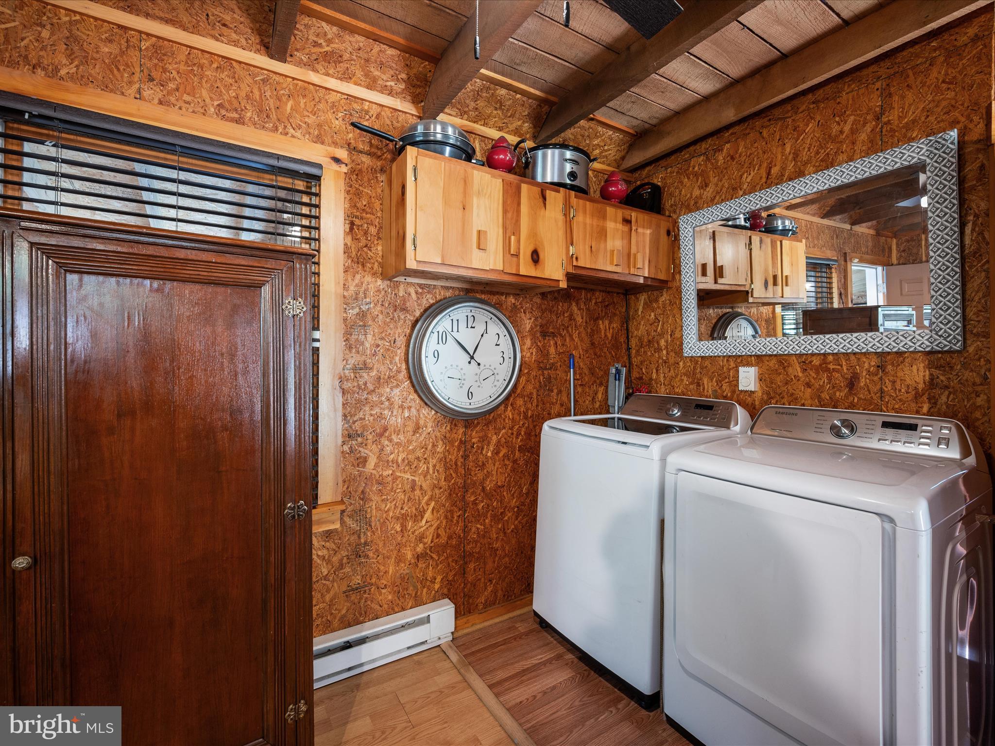 CABIN IN THE FOREST - Residential