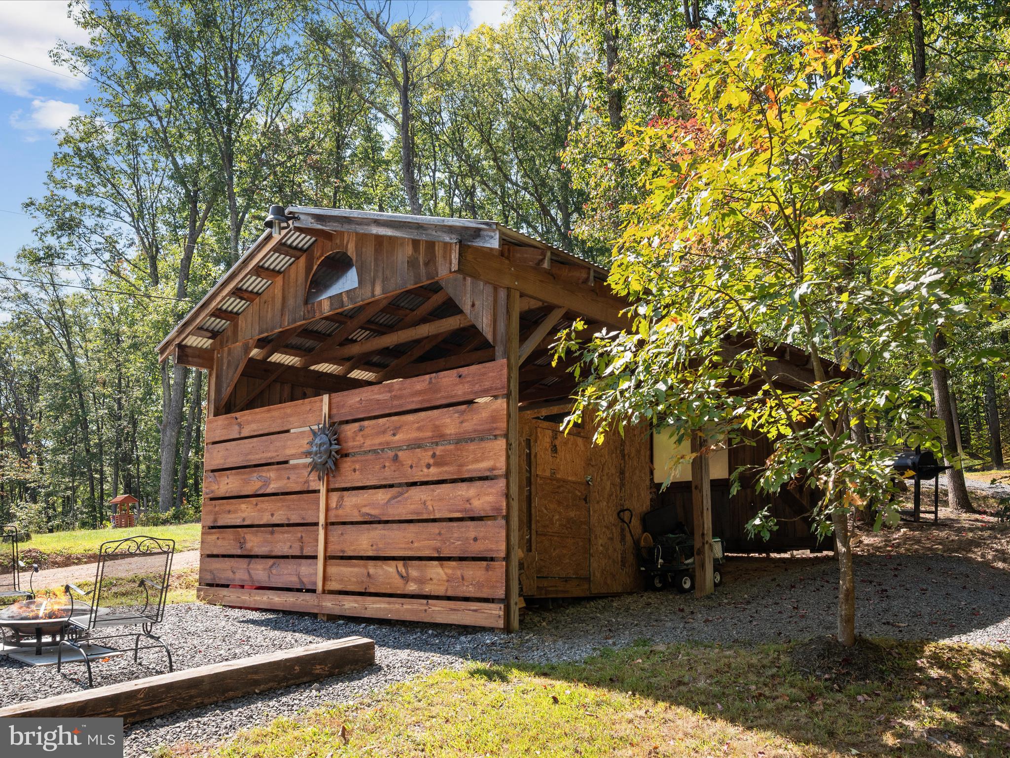 CABIN IN THE FOREST - Residential