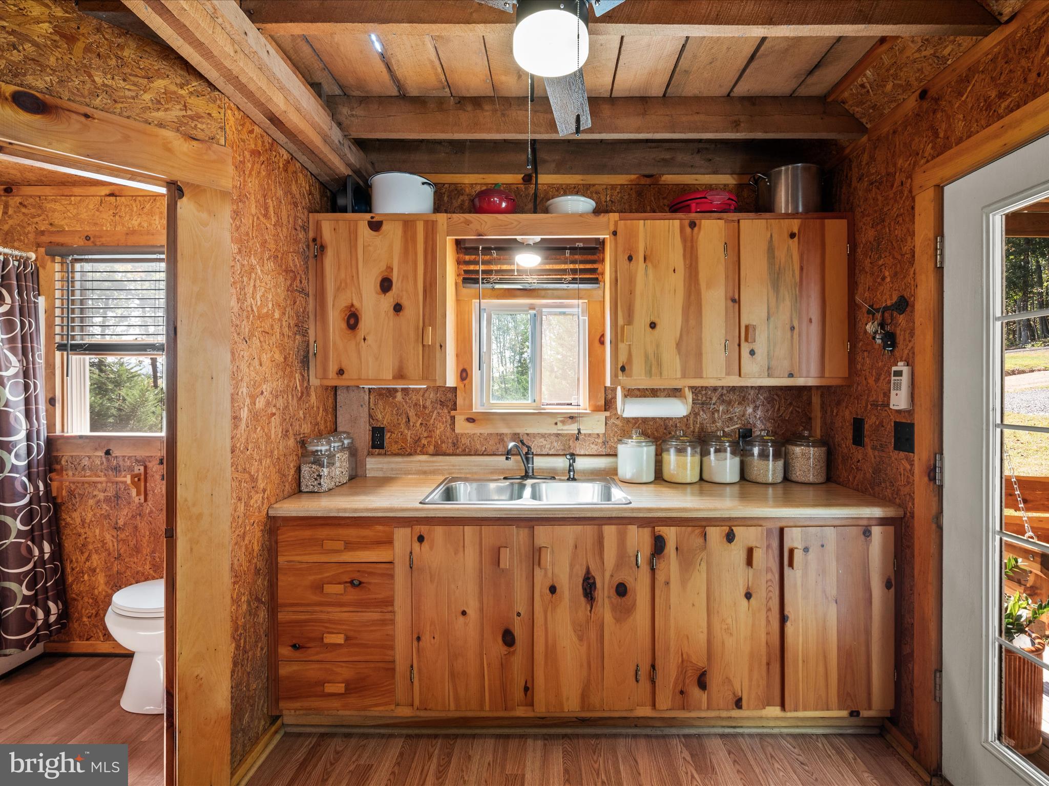 CABIN IN THE FOREST - Residential