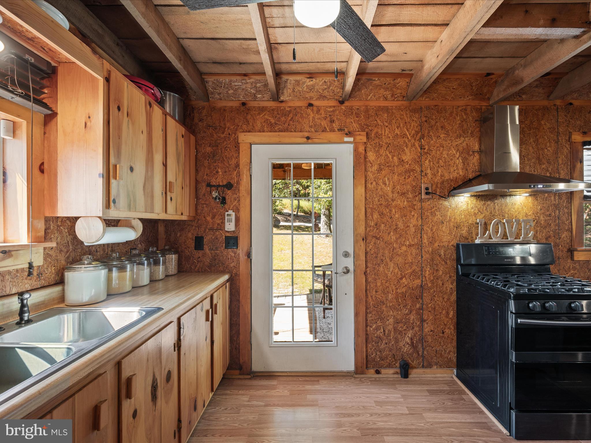 CABIN IN THE FOREST - Residential